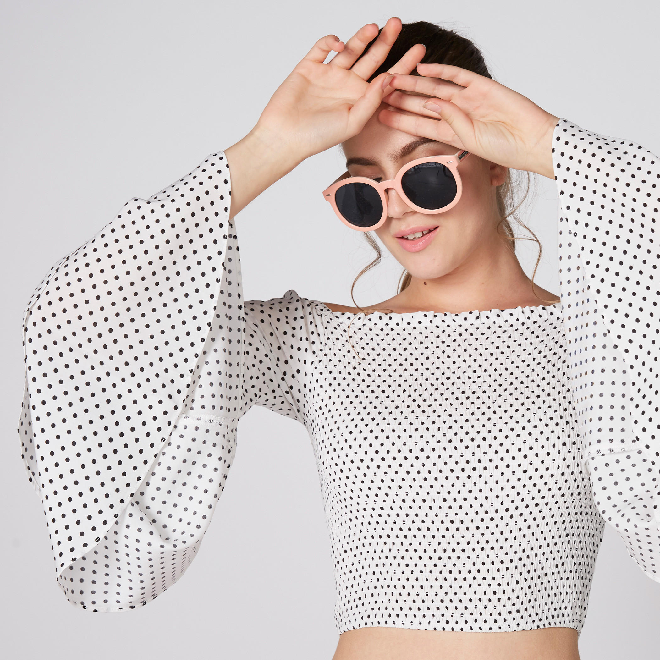 بلوزة قصيرة مكشوفة الأكتاف بأكمام عريضة وطبعات-women-clothing-shirtsandblouses-blouses-image-4