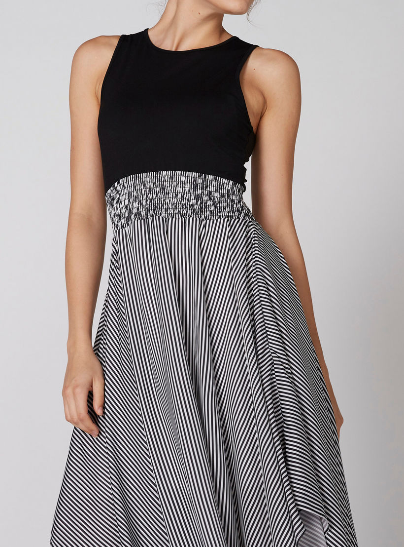 فستان ميدي مقلم دون أكمام بياقة مستديرة وحواف غير مستوية-women-clothing-dresses-image-4