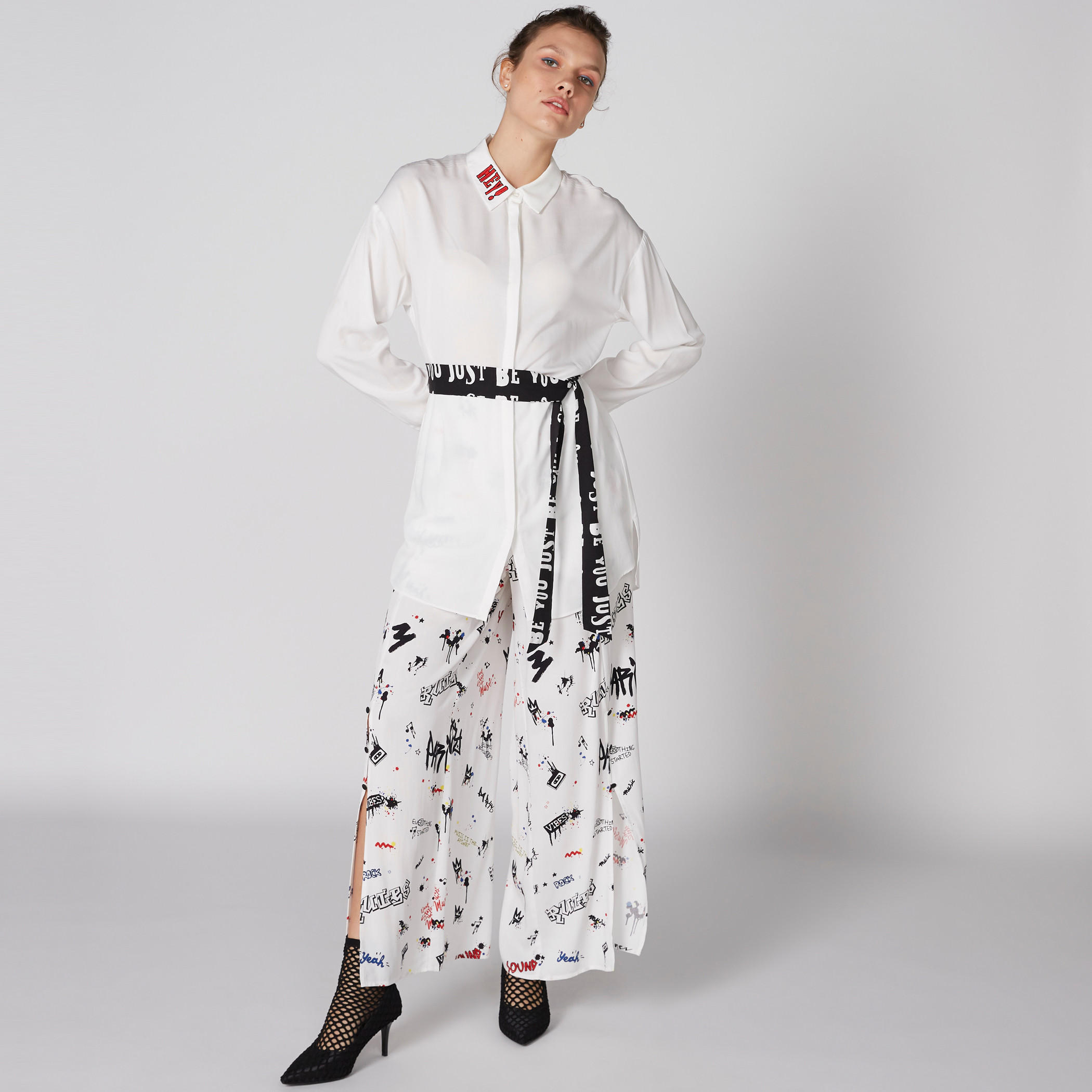 قميص طويل بأزرار غير مرئية ورباط-women-clothing-shirtsandblouses-shirts-image-3