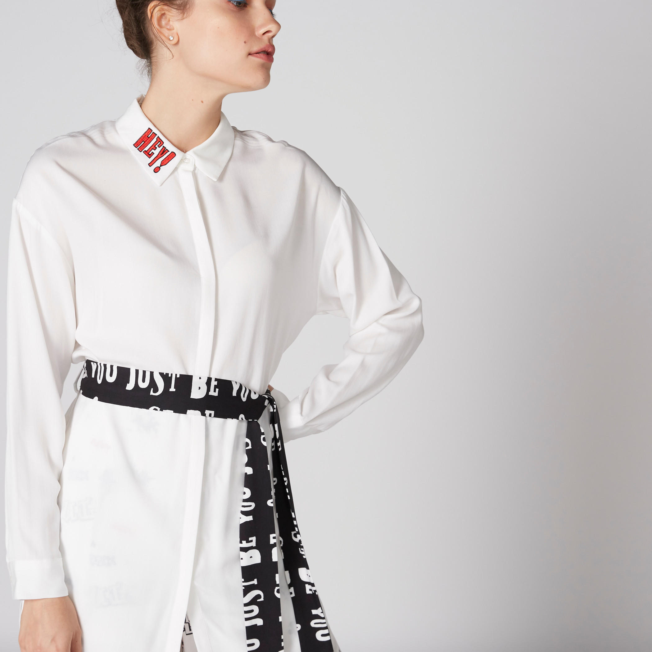قميص طويل بأزرار غير مرئية ورباط-women-clothing-shirtsandblouses-shirts-image-4