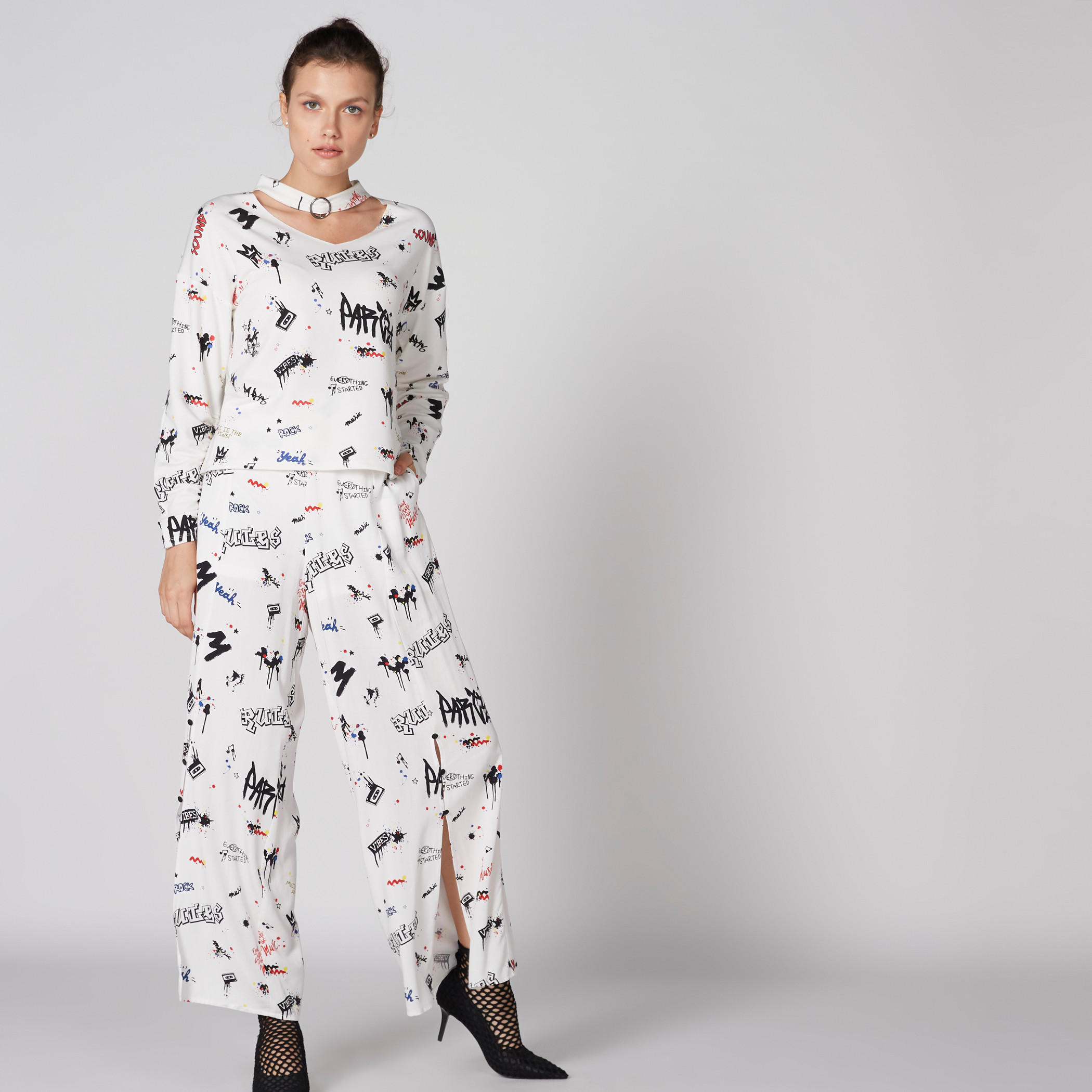 بنطال بالازو بطبعة وفتحات-women-clothing-bottoms-trousers-image-1