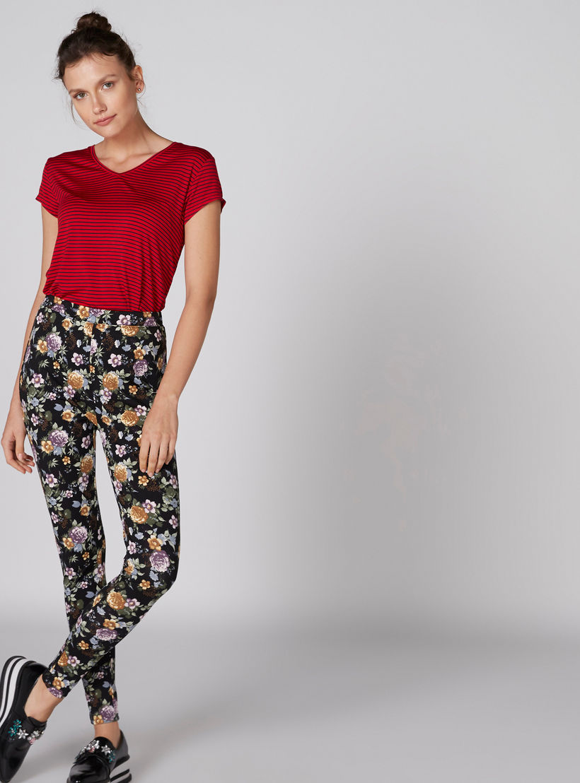 بنطال ليقنز طويل بخصر مطّاطي وطبعات-women-clothing-bottoms-leggings-image-1