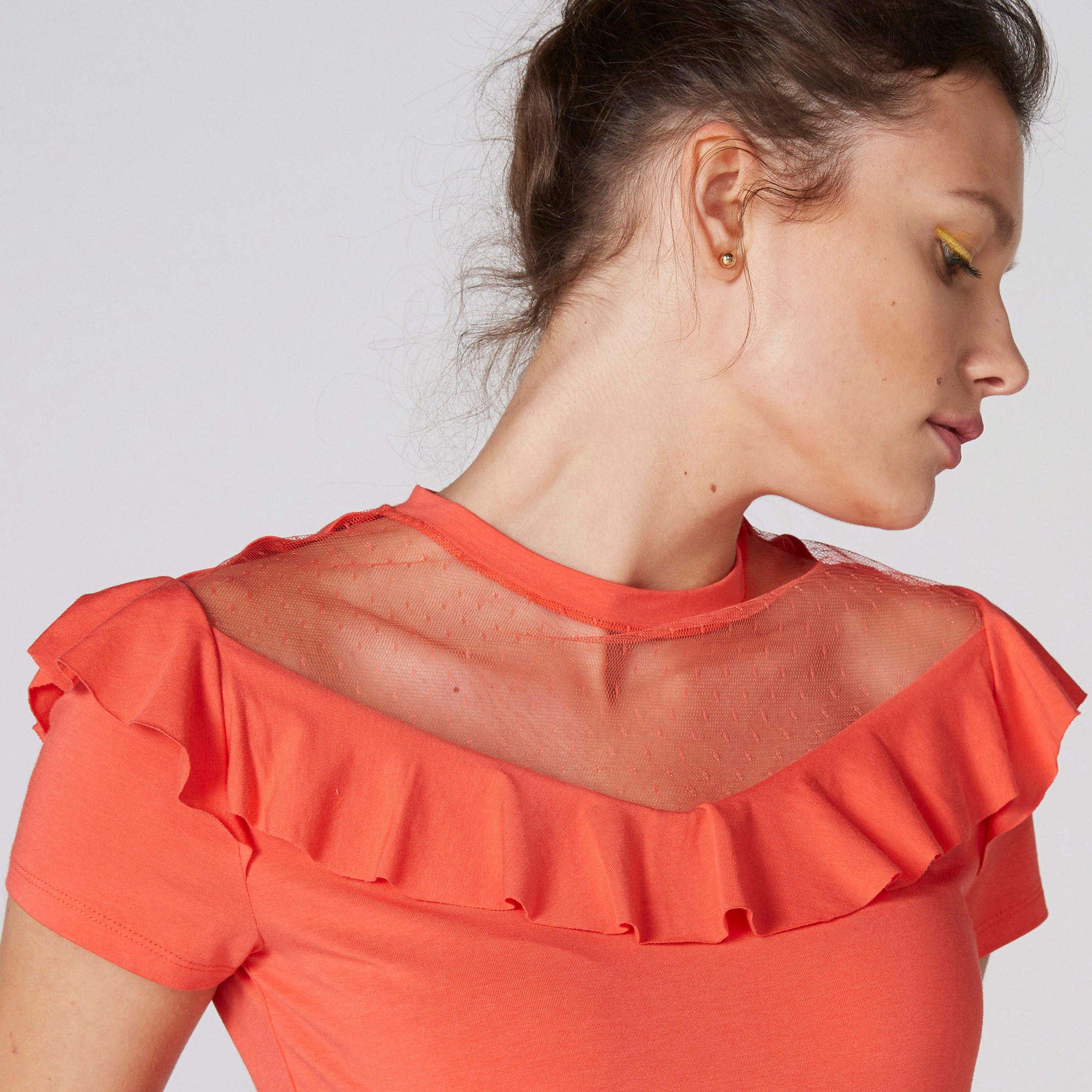 بلوزة بأكمام قصيرة وتفاصيل كشكش شبكية-women-clothing-shirtsandblouses-blouses-image-4