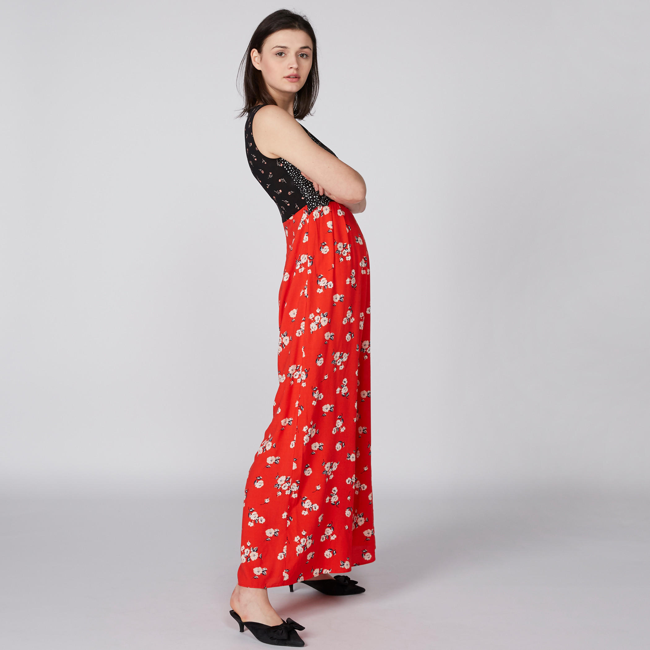 أفرول طويل دون أكمام بطبعات أزهار-women-clothing-jumpsuits-image-2