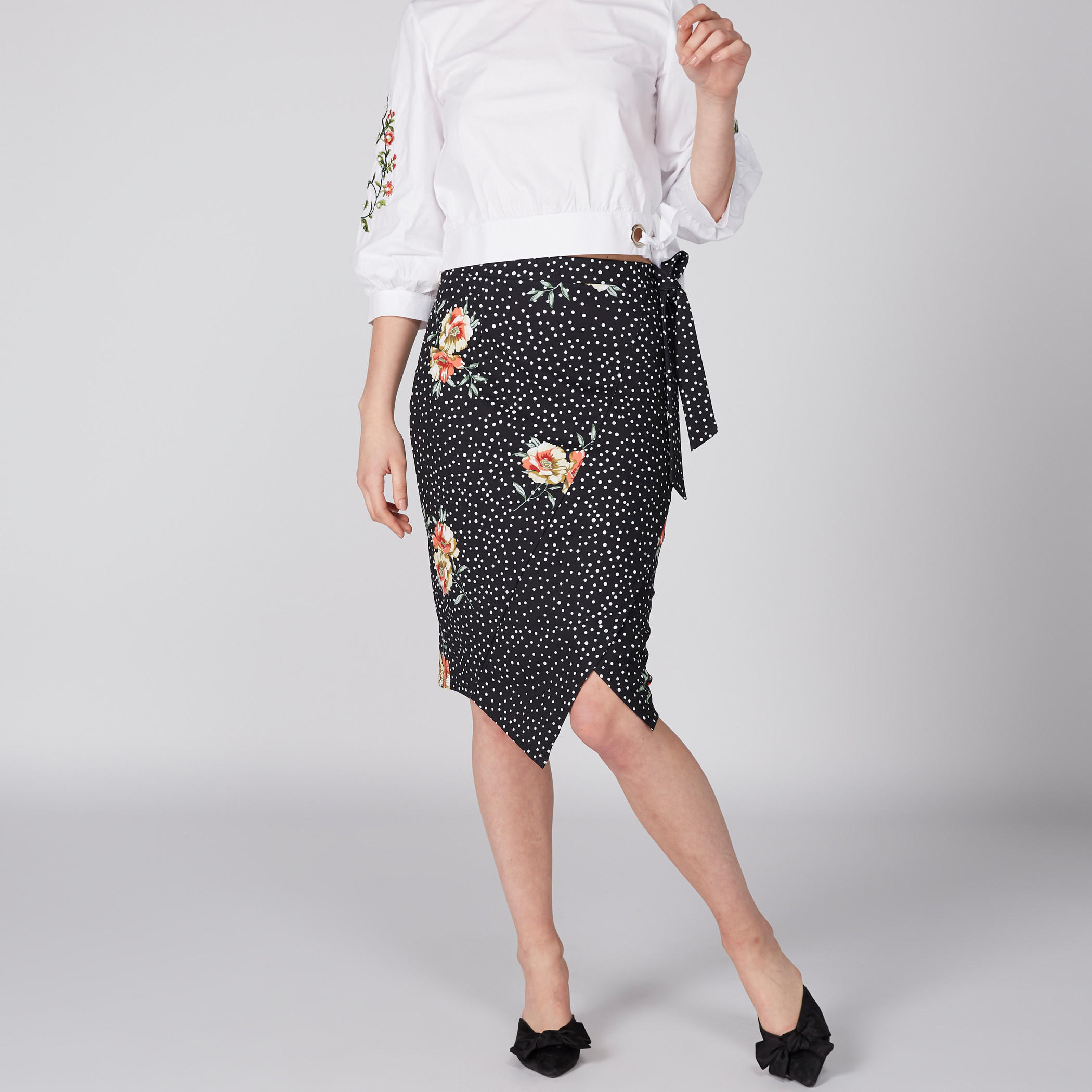 تنورة ملفوفة متوسطة الطول بحزام رباط وطبعات-women-clothing-bottoms-skirts-image-1