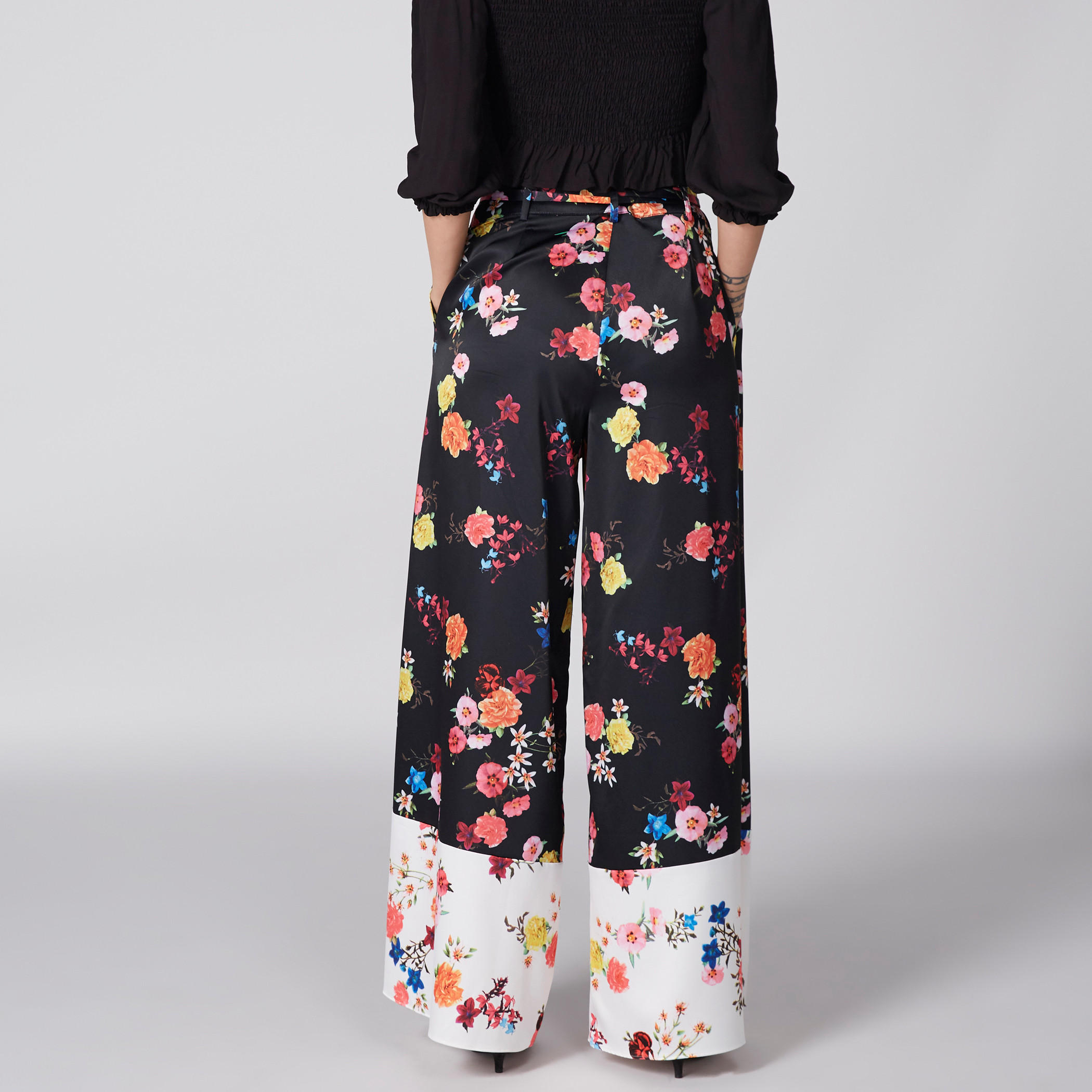 بنطال بالازو بجيوب وطبعات-women-clothing-bottoms-trousers-image-5