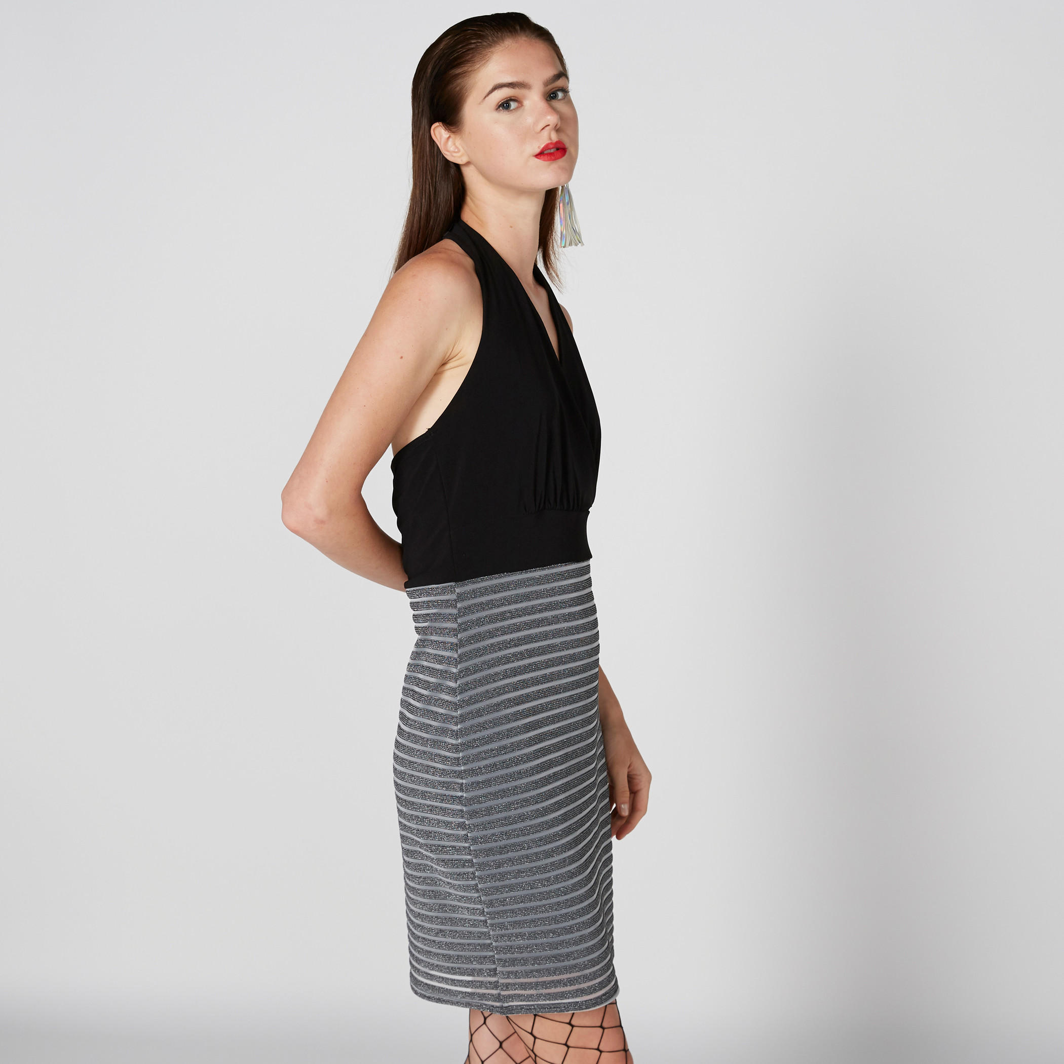 فستان قصير دون أكمام بياقة هالتر-women-clothing-dresses-image-4