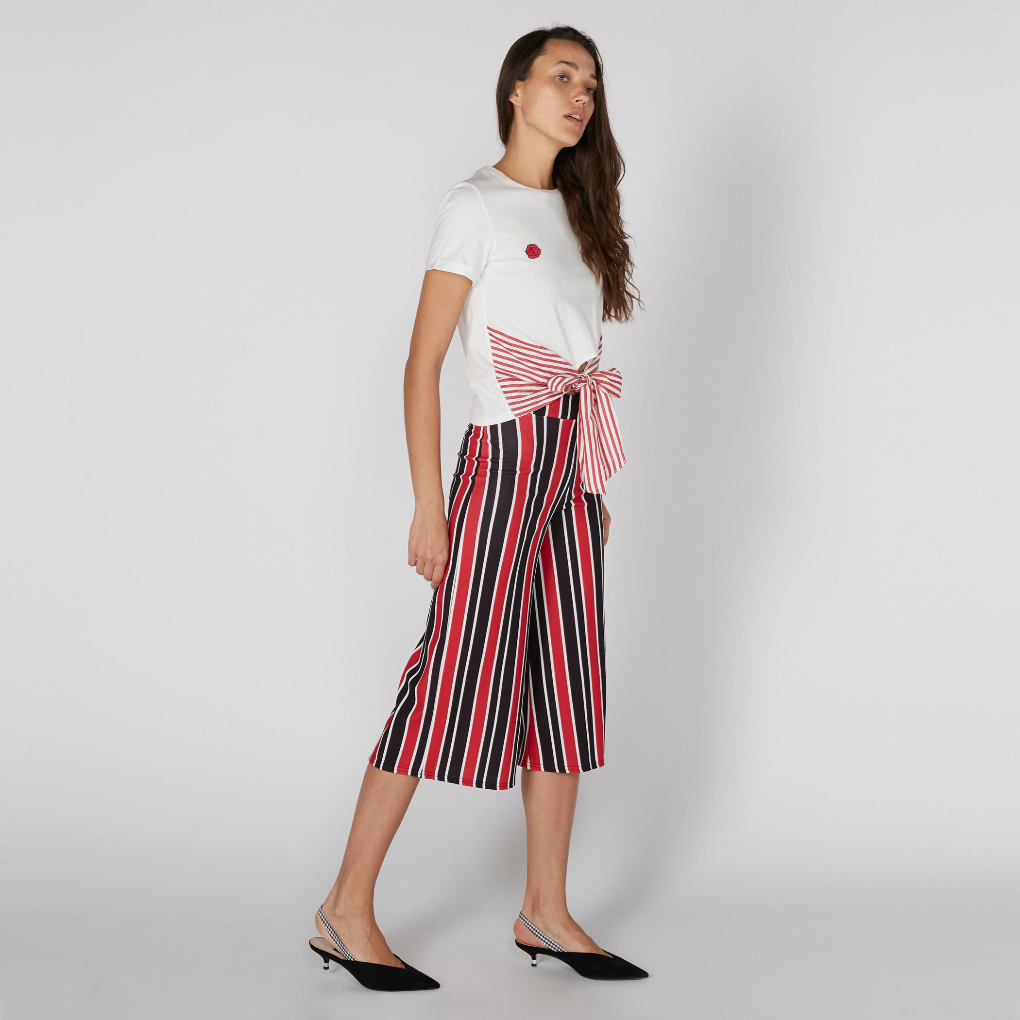 بنطال واسع الساقين مقلّم بخصر مطّاطي-women-clothing-bottoms-trousers-image-1