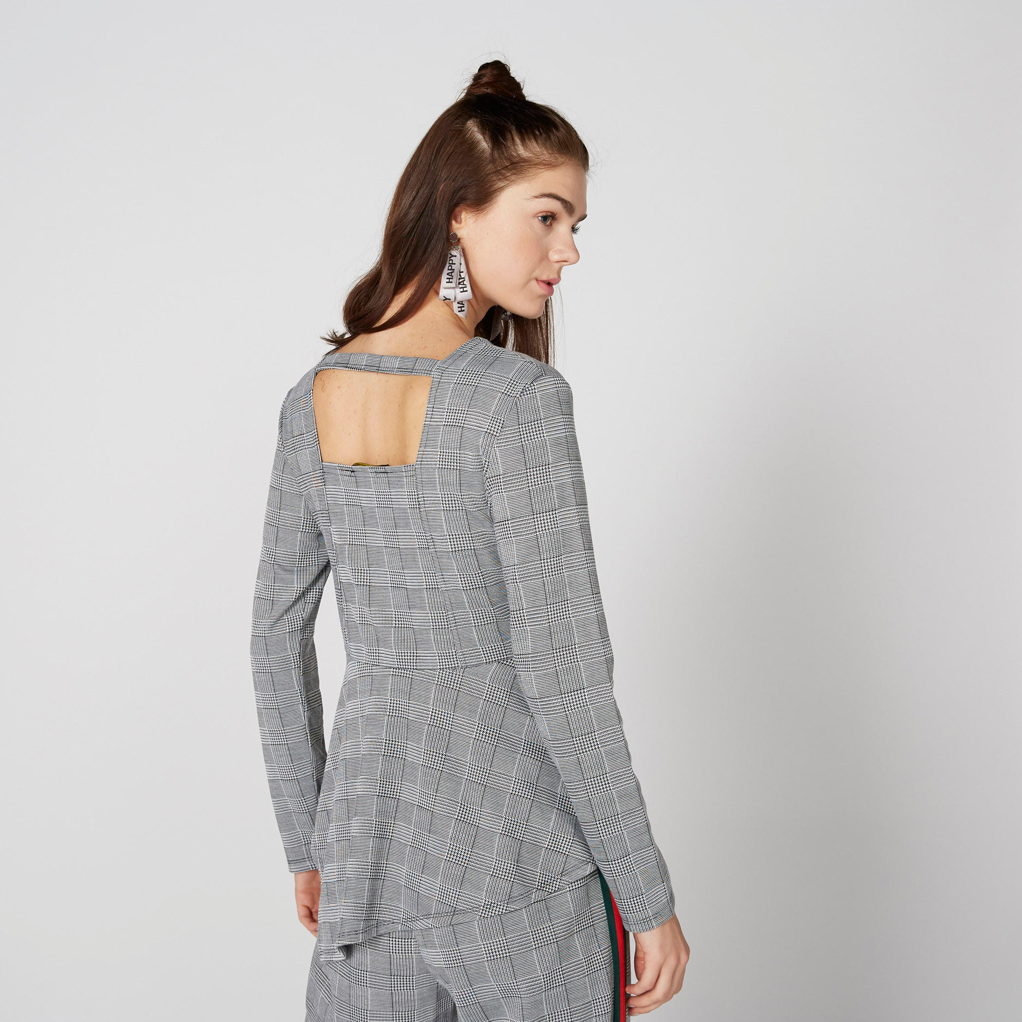 بلوزة كاروهات بحواف غير مستوية وأكمام طويلة-women-clothing-shirtsandblouses-blouses-image-3