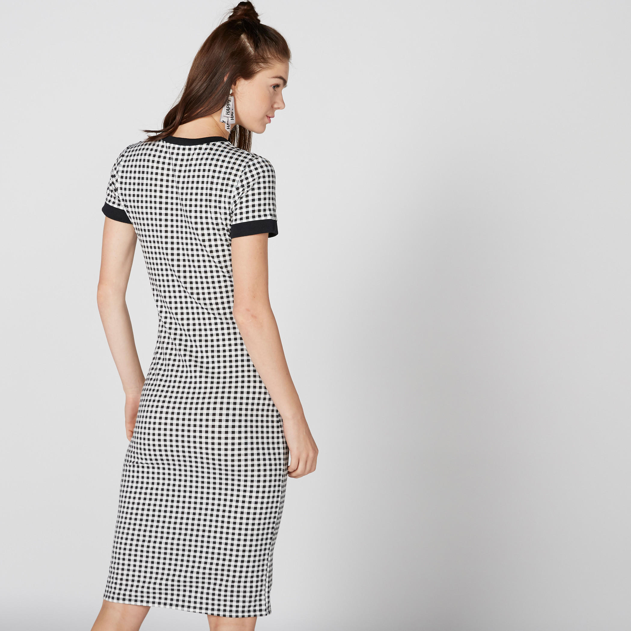 فستان كاروهات متوسط الطول بياقة مستديرة وأكمام قصيرة-women-clothing-dresses-image-2