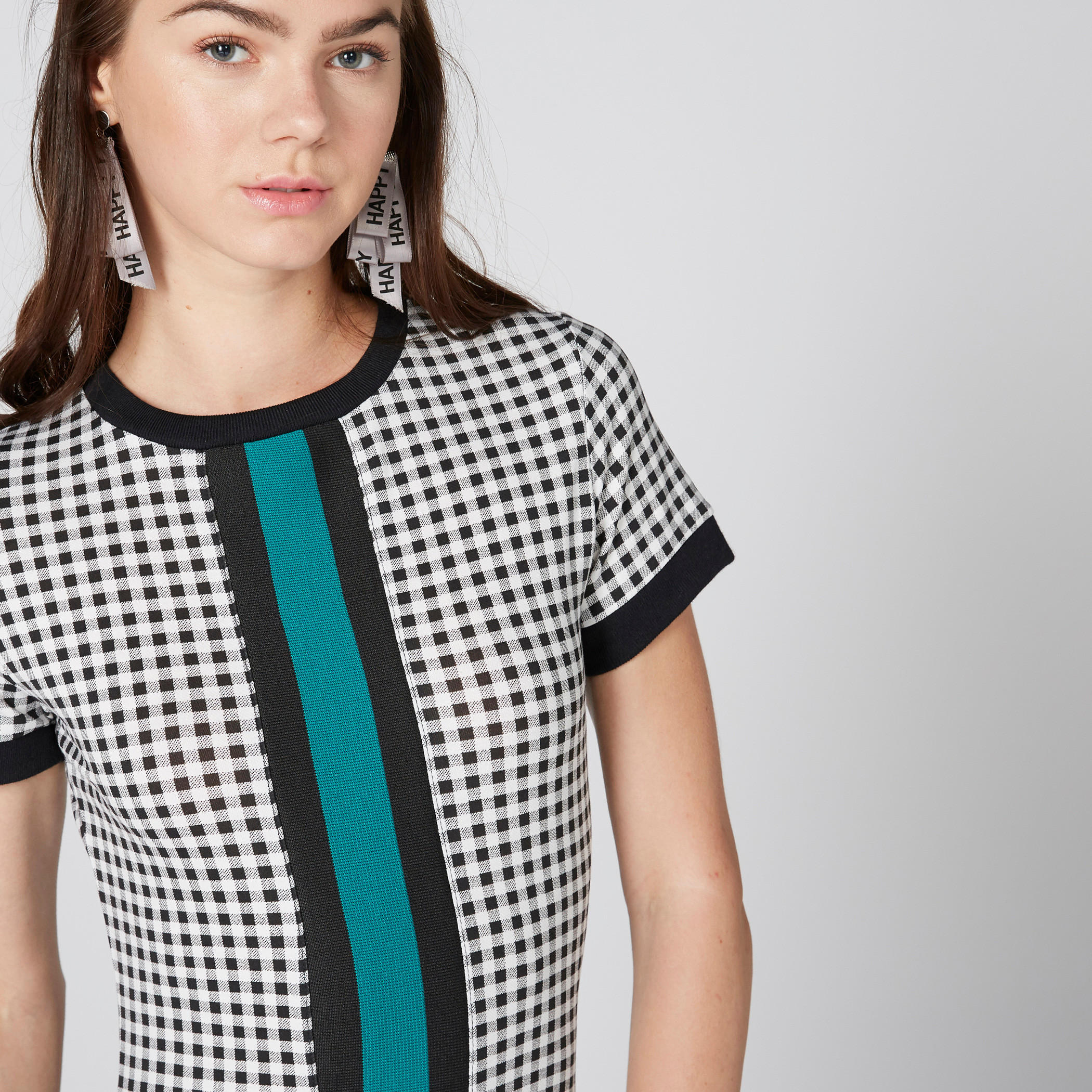فستان كاروهات متوسط الطول بياقة مستديرة وأكمام قصيرة-women-clothing-dresses-image-4