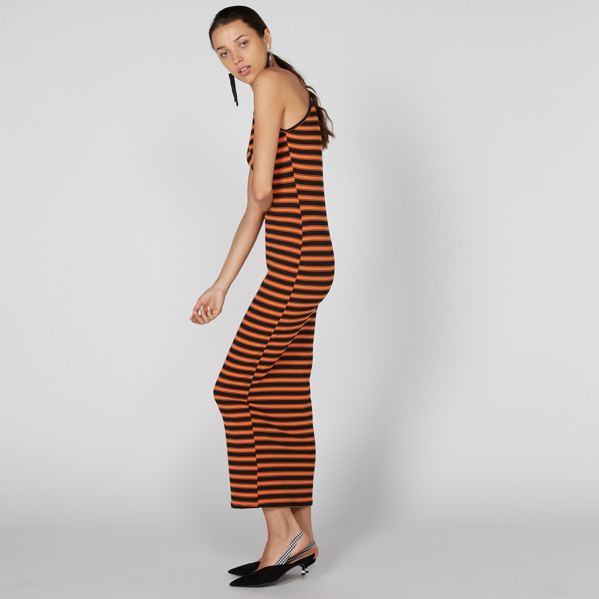 فستان طويل مقلّم بحمّالات رفيعة-women-clothing-dresses-image-4