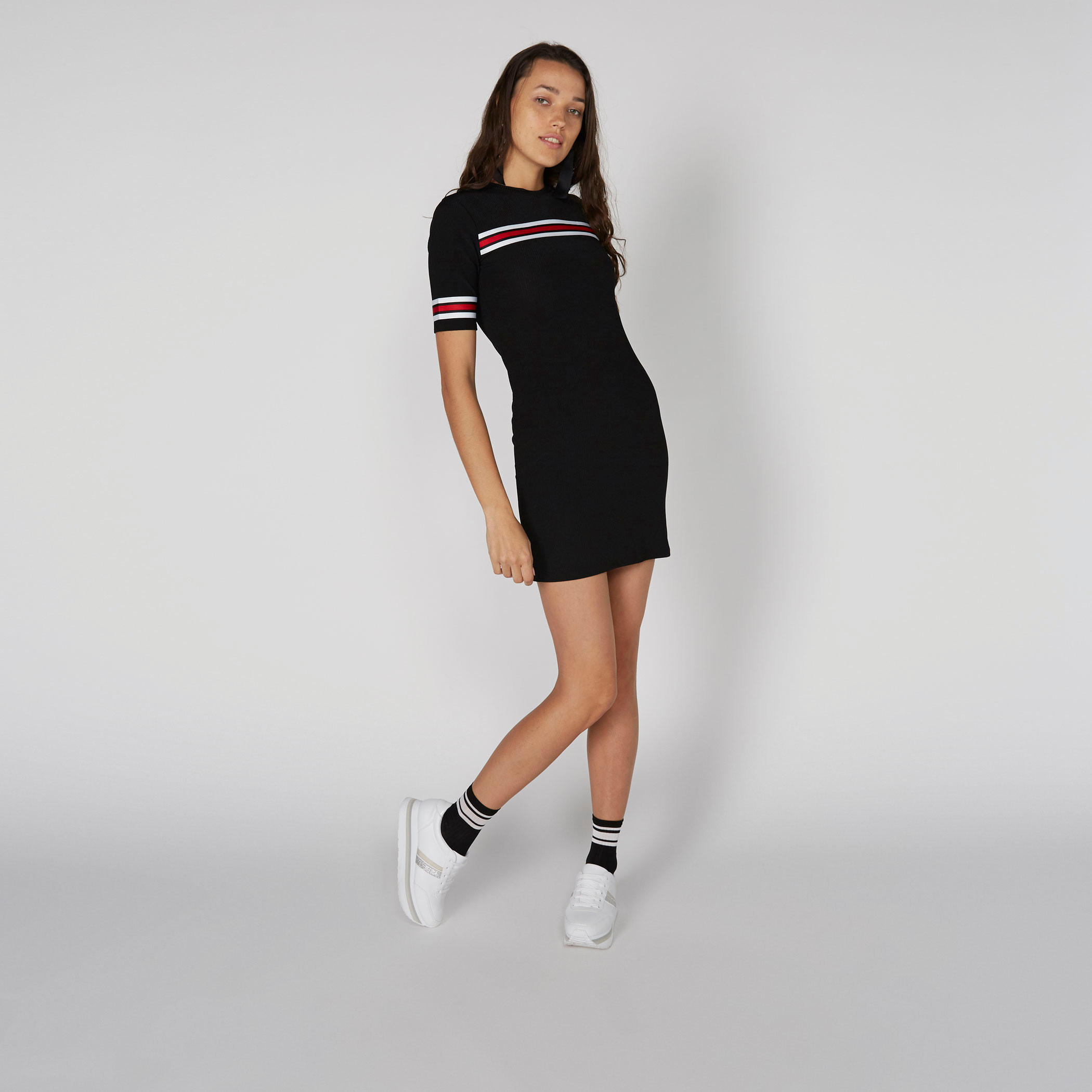 فستان قصير بياقة مستديرة وأكمام قصيرة-women-clothing-dresses-image-4