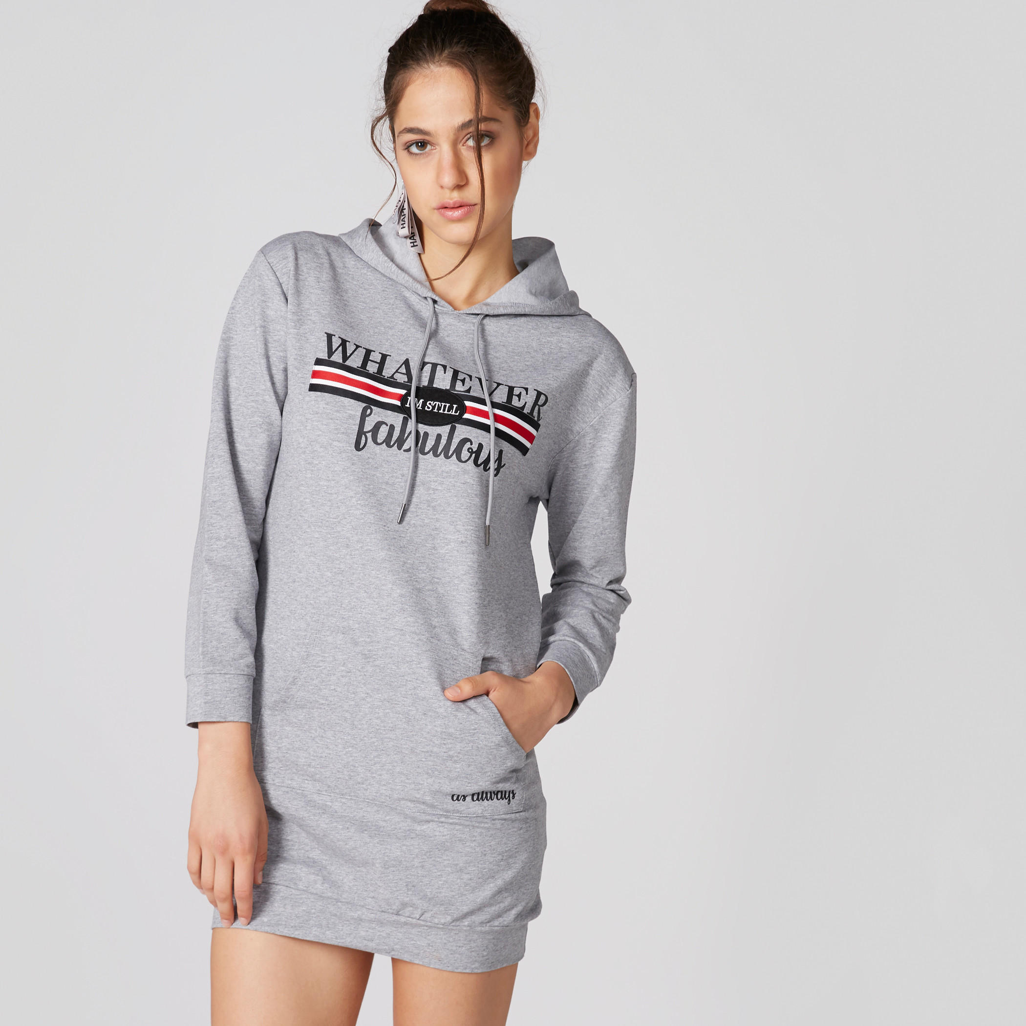 فستان تيشيرت قصير بأكمام طويلة وطبعات وقبعة-women-clothing-dresses-image-1