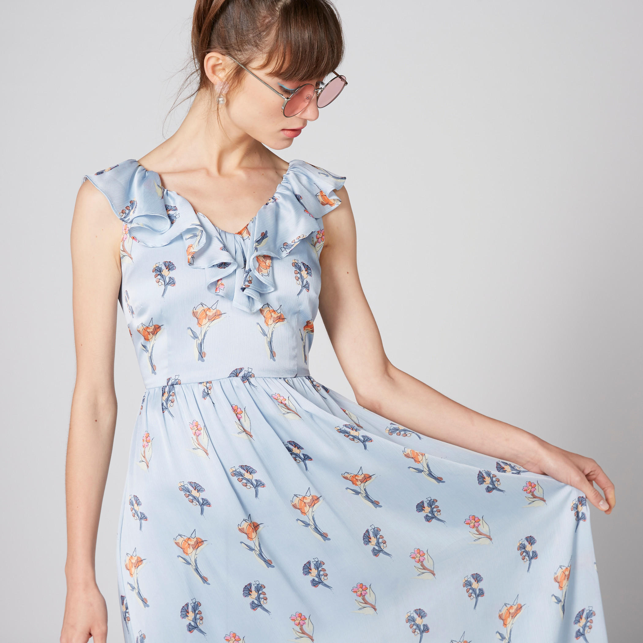 فستان طويل دون أكمام بتفاصيل كشكش وطبعات-women-clothing-dresses-image-4