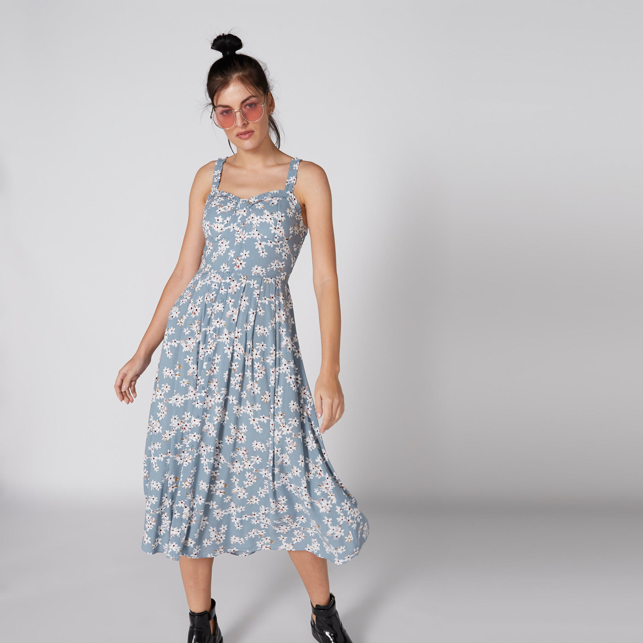 فستان طويل بأزرار وطبعات أزهار-women-clothing-dresses-image-1