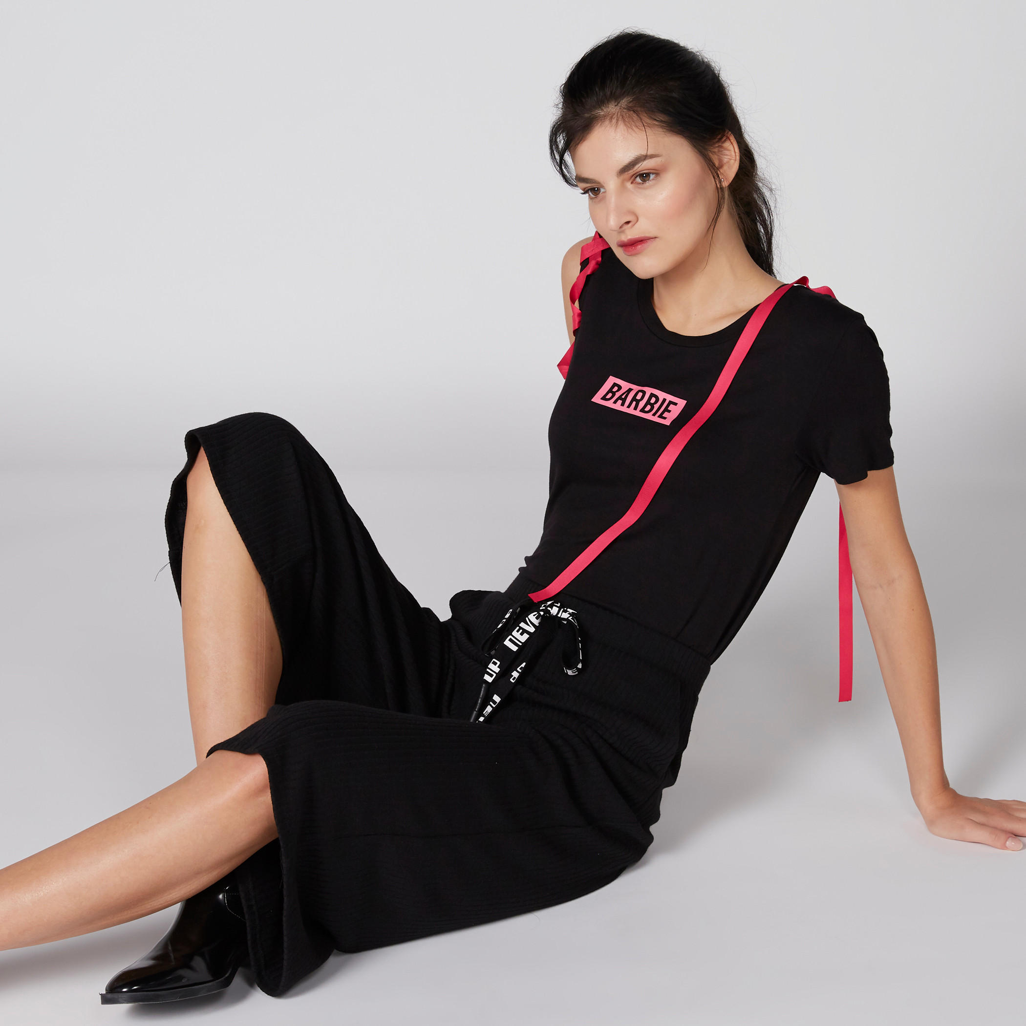 بنطال واسع الساقين مضلّع بخصر مطّاطي ورباط-women-clothing-bottoms-trousers-image-3