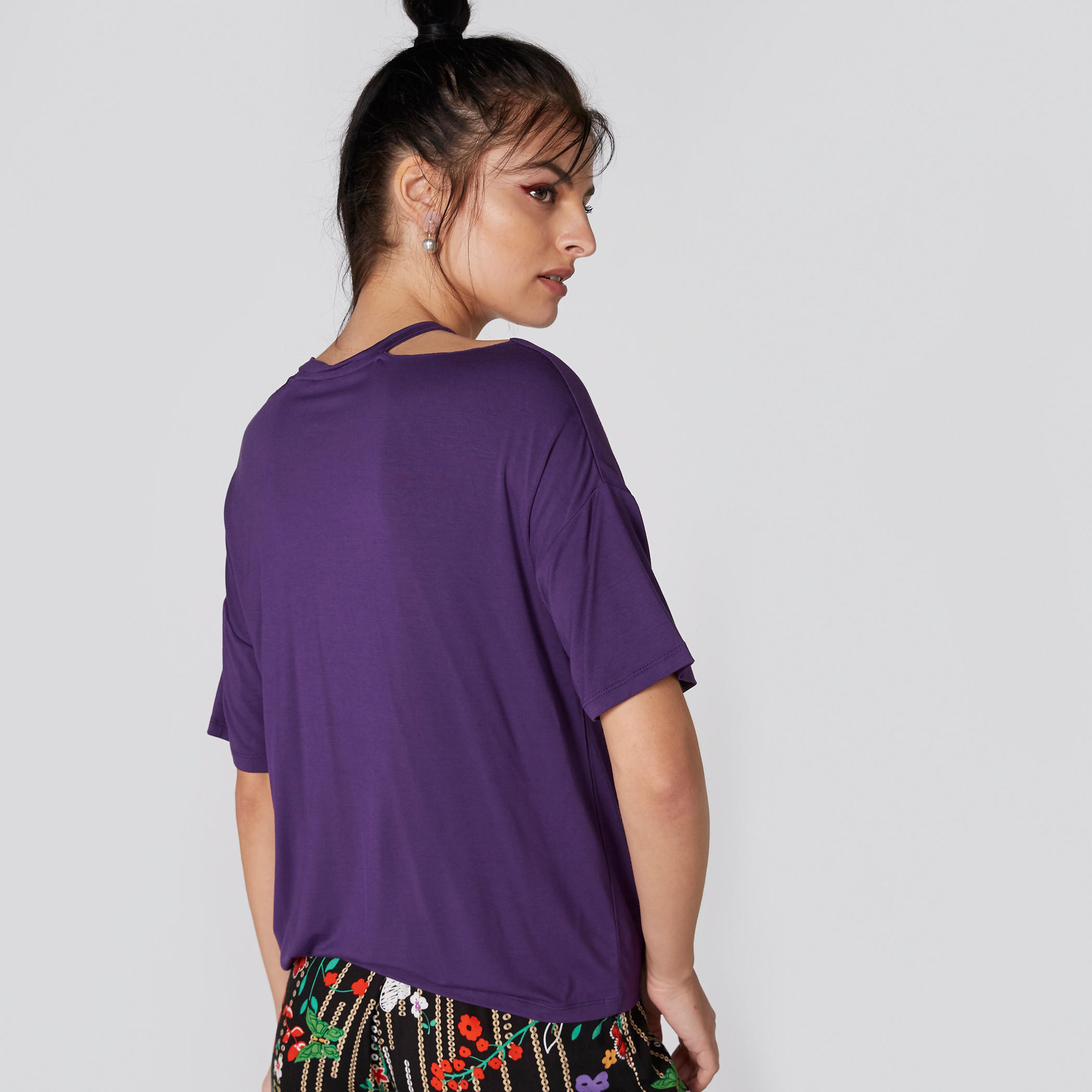 Printed Top with Short Sleeves and Sweetheart Neck-women-clothing-tshirts-image-2