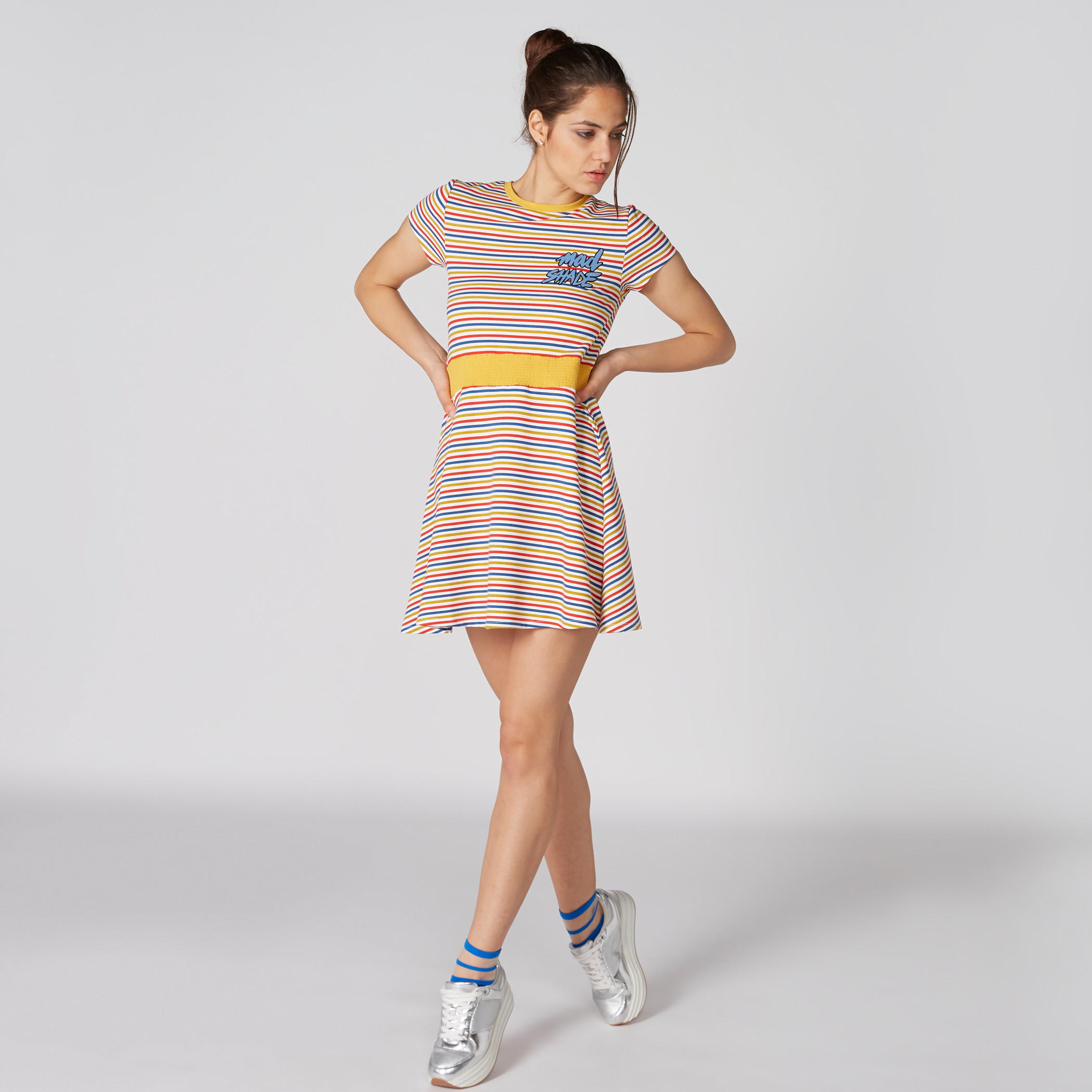 فستان قصير مقلم بياقة مستديرة وأكمام قصيرة-women-clothing-dresses-image-1