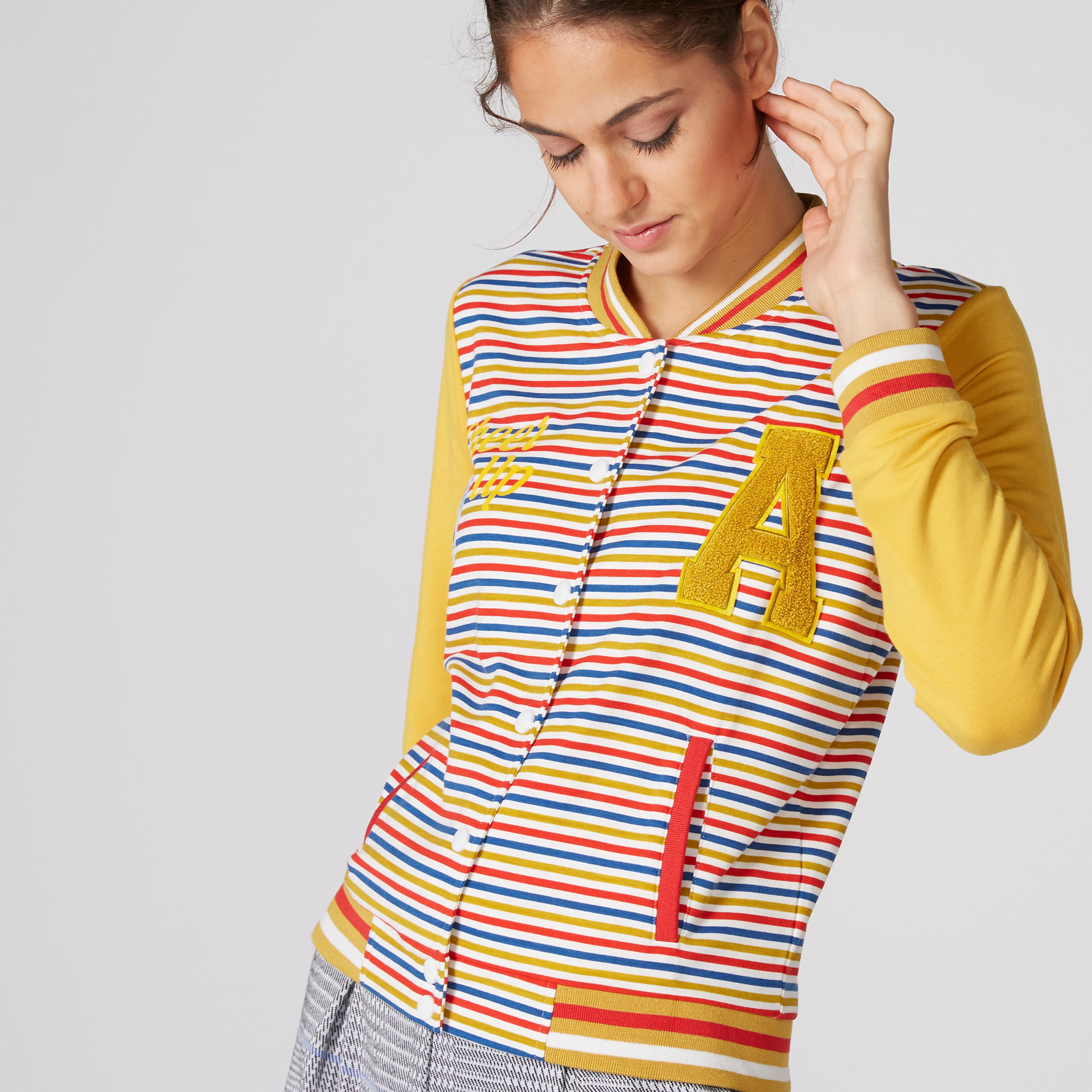 جاكيت بيسبول مقلّم بأكمام طويلة وزر إغلاق-women-winterwear-coatsandjackets-jackets-image-4