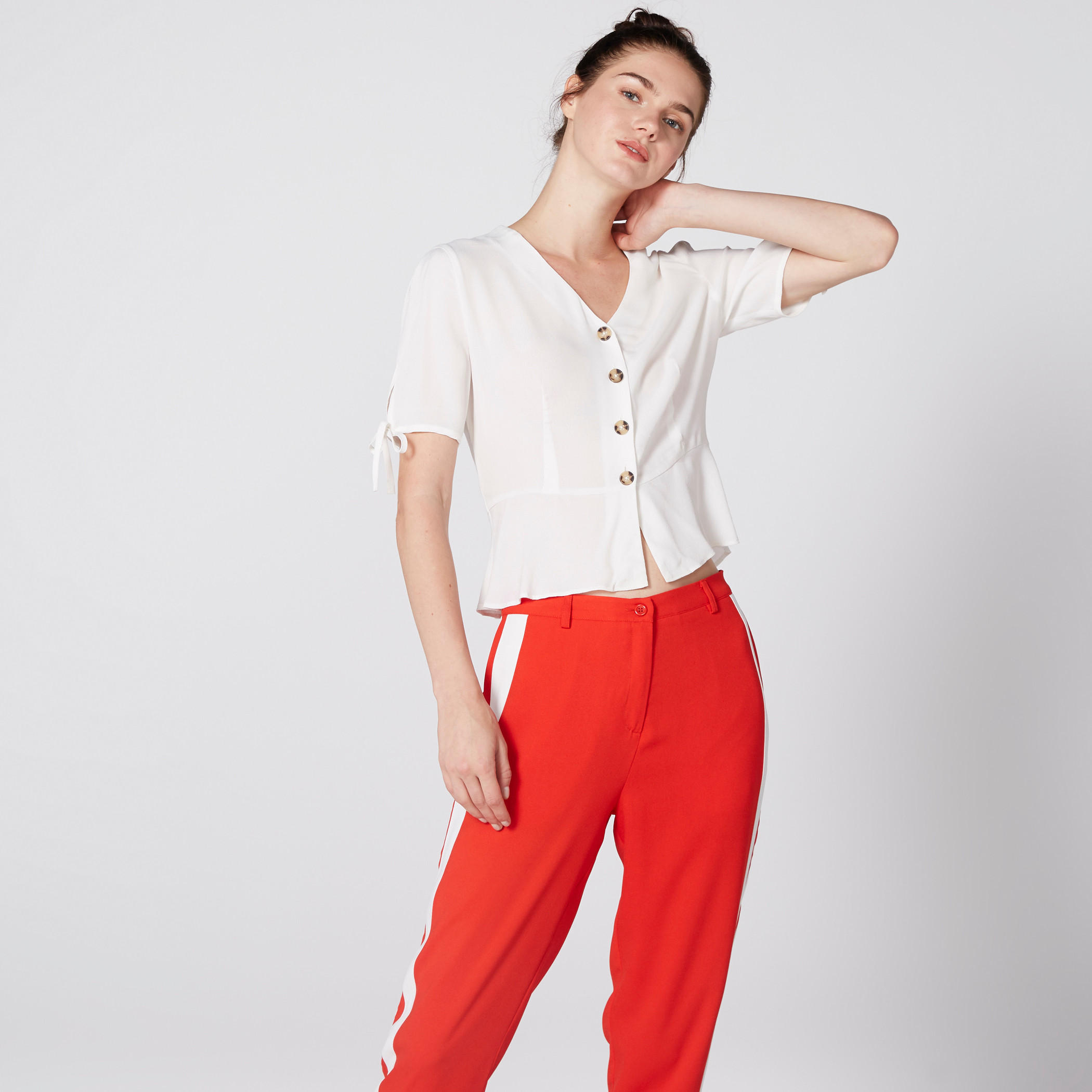 قميص قصير بأكمام قصيرة وأزرار-women-clothing-shirtsandblouses-shirts-image-1