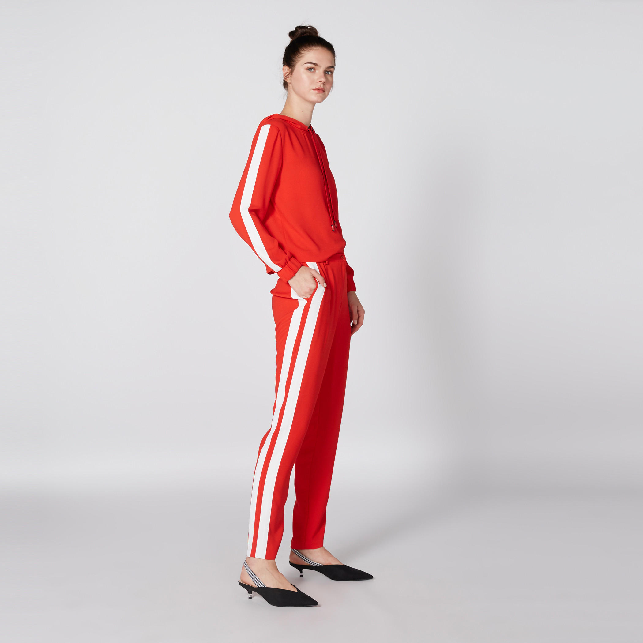 بنطال طويل بزر إغلاق وجيوب-women-clothing-bottoms-trousers-image-1