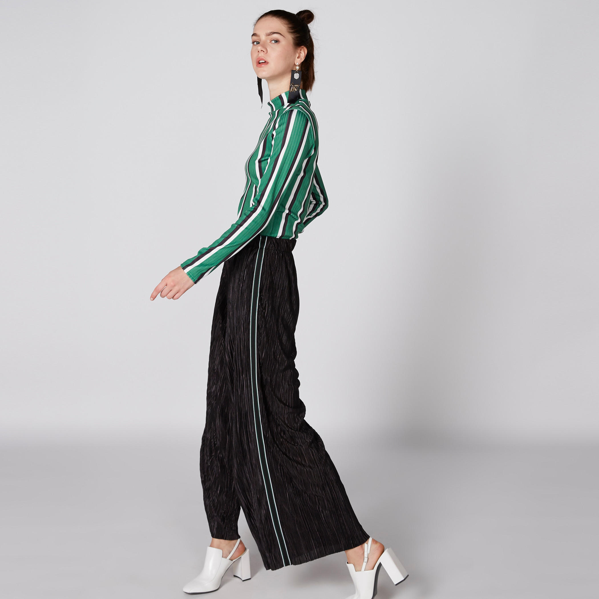 بنطال بالازو بخصر مطّاطي وكشكش-women-clothing-bottoms-trousers-image-1