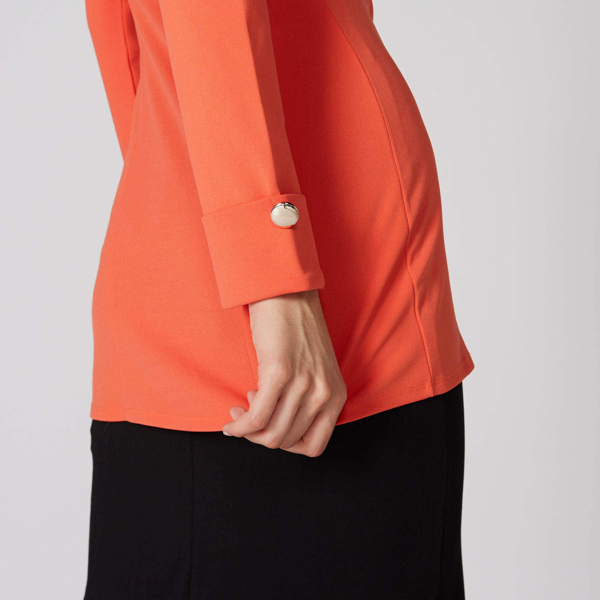 جاكيت ترينش بأكمام طويلة وأزرار-women-winterwear-coatsandjackets-jackets-image-4