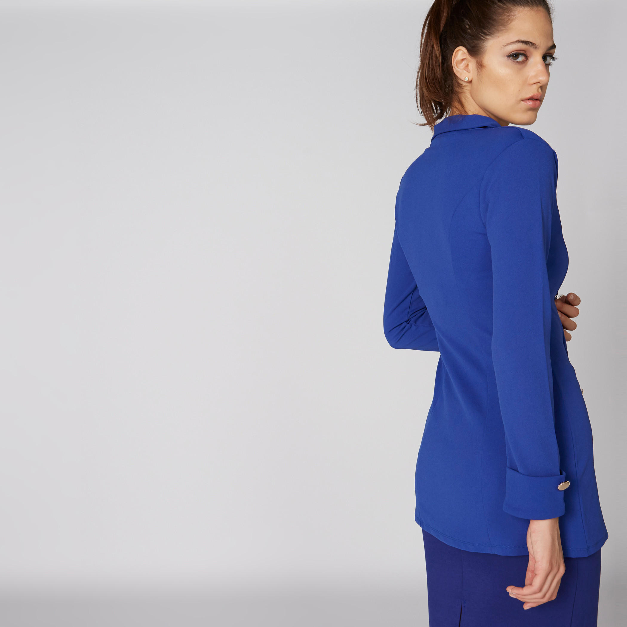 جاكيت ترينش بأكمام طويلة وأزرار-women-winterwear-coatsandjackets-jackets-image-2