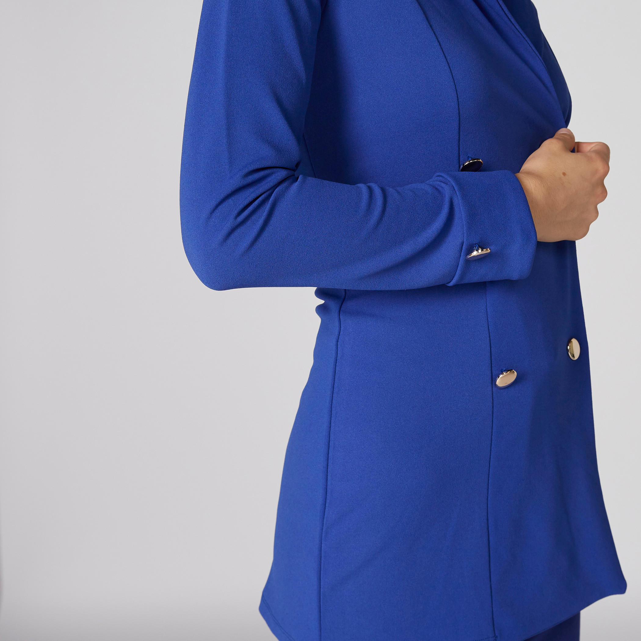 جاكيت ترينش بأكمام طويلة وأزرار-women-winterwear-coatsandjackets-jackets-image-4