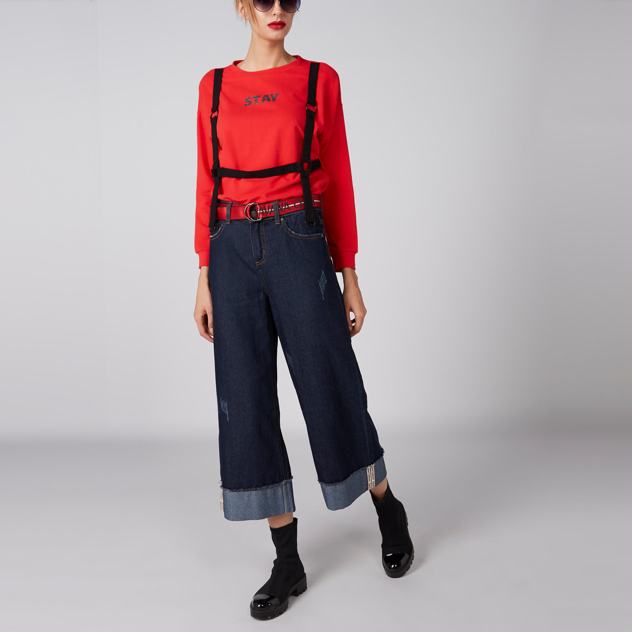 بنطلون بالازو ممزق وتفاصيل جيوب-women-clothing-bottoms-jeans-image-3