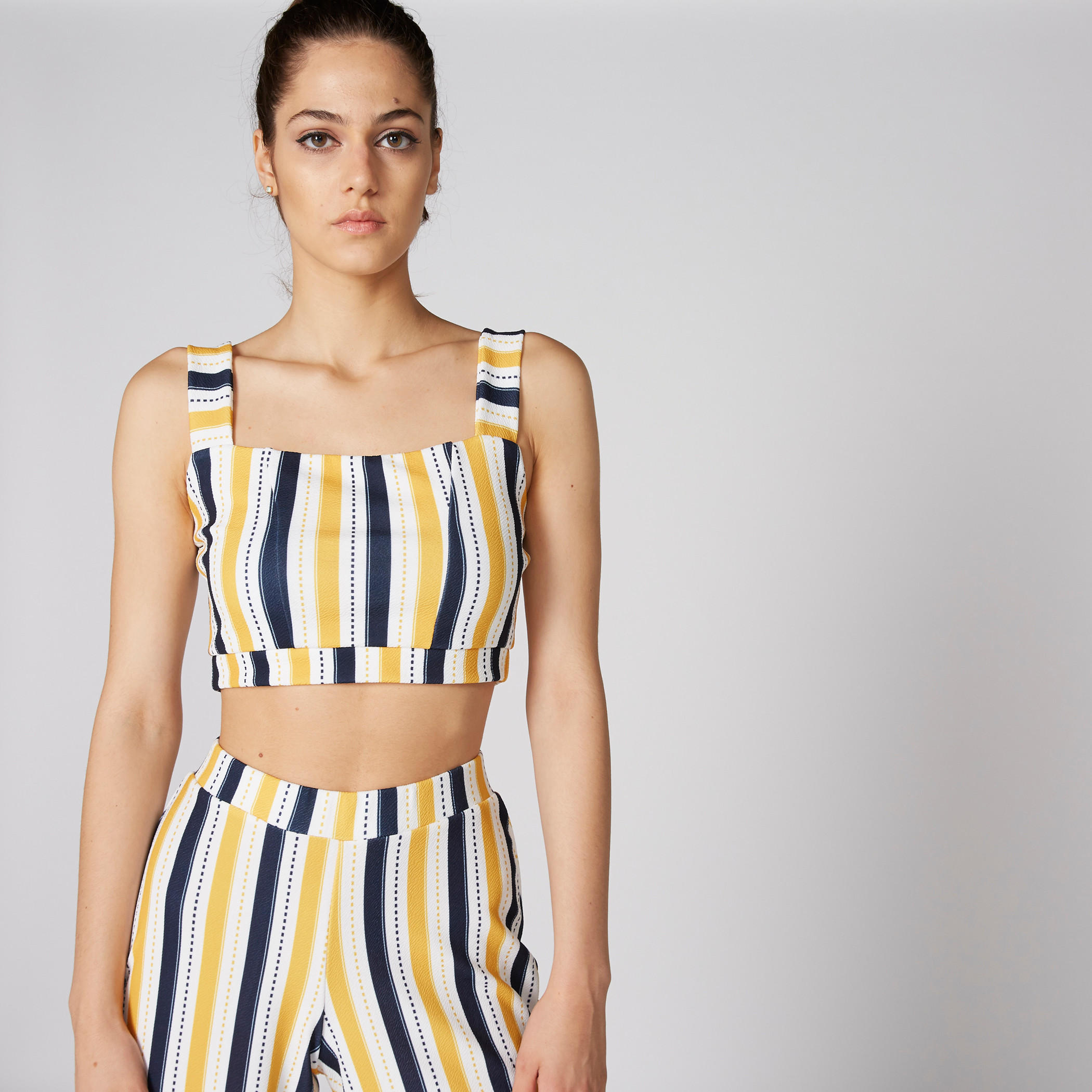 بلوزة قصيرة مقلمة بحمالات واسعة-women-clothing-shirtsandblouses-blouses-image-4