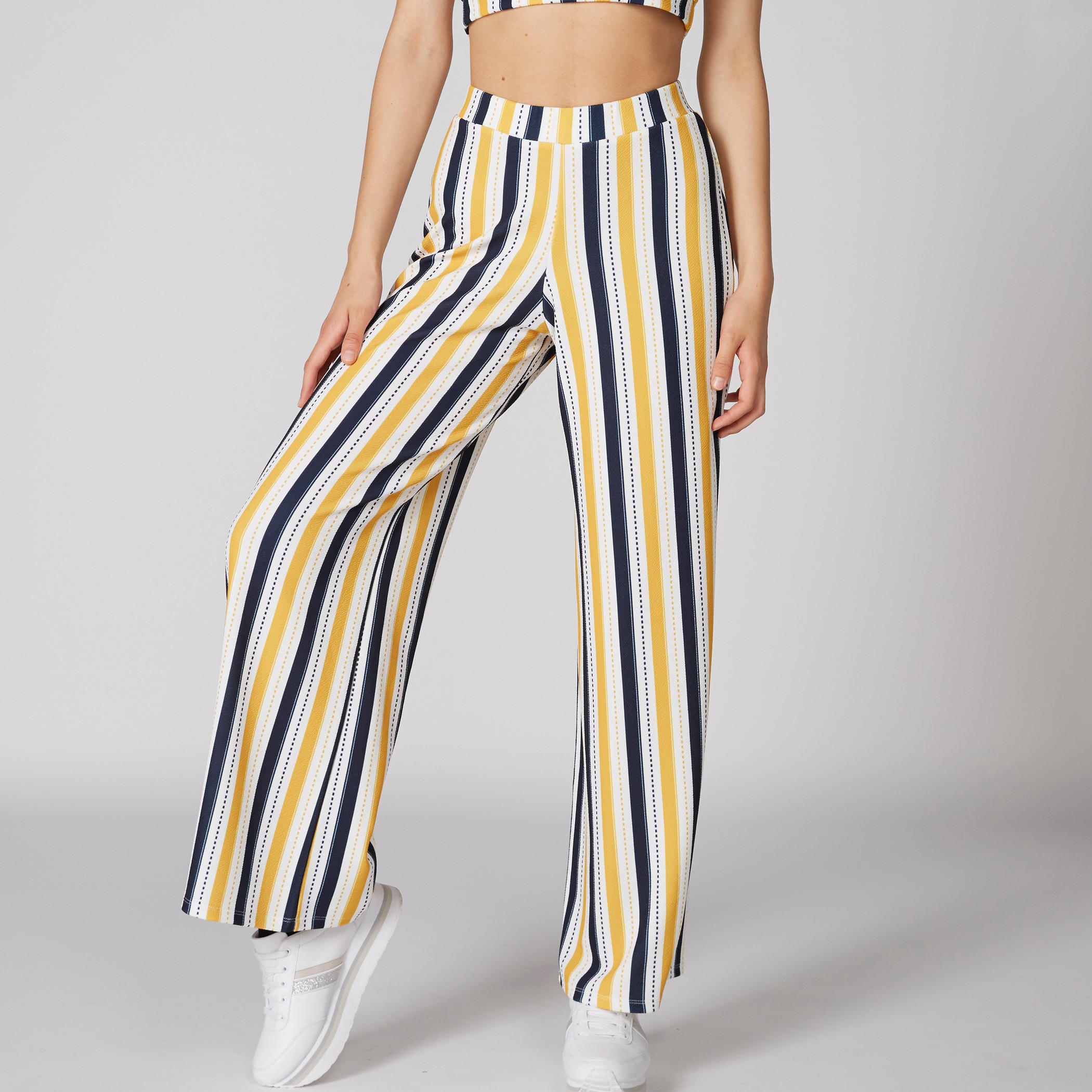 بنطال بالازو طويل ومقلّم بخصر مطّاطي-women-clothing-bottoms-trousers-image-3