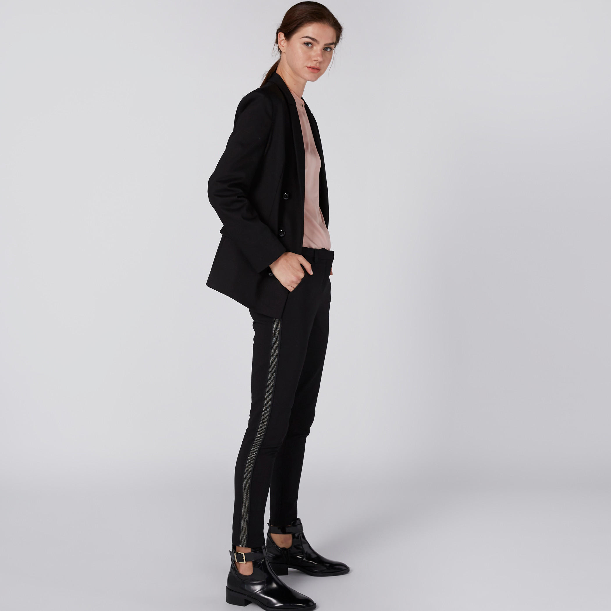 بليزر بأكمام طويلة وزر إغلاق-women-clothing-coatsandjackets-blazers-image-1