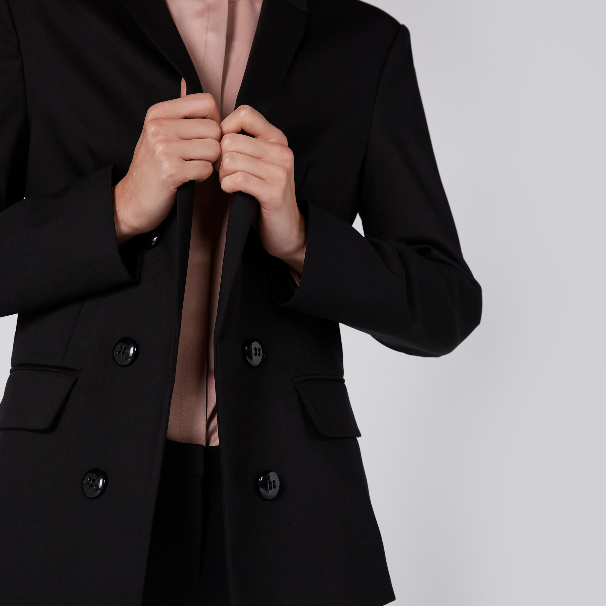 بليزر بأكمام طويلة وزر إغلاق-women-clothing-coatsandjackets-blazers-image-2