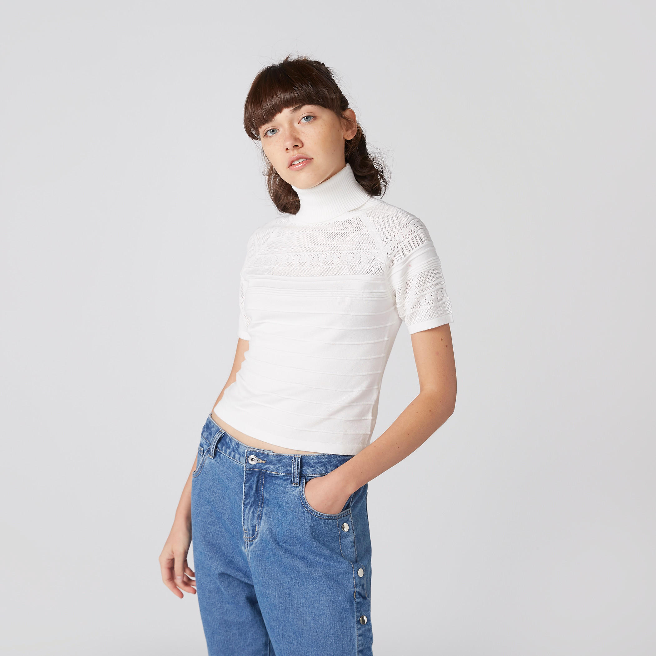توب بياقة عالية وأكمام قصيرة-women-clothing-shirtsandblouses-blouses-image-1