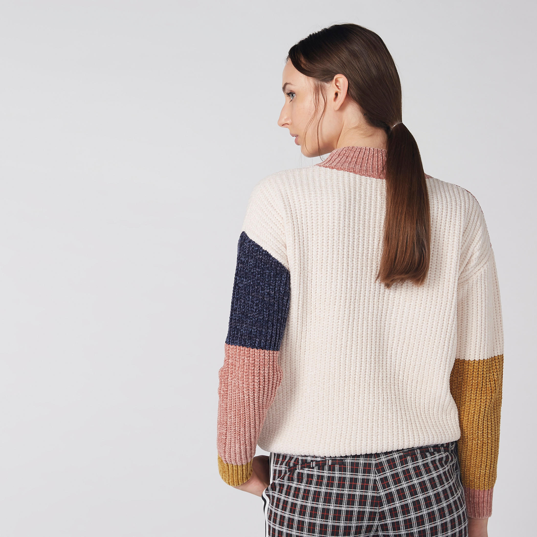 كنزة بارزة الملمس بياقة عالية وأكمام طويلة-women-clothing-cardigansandjumpers-jumpers-image-1