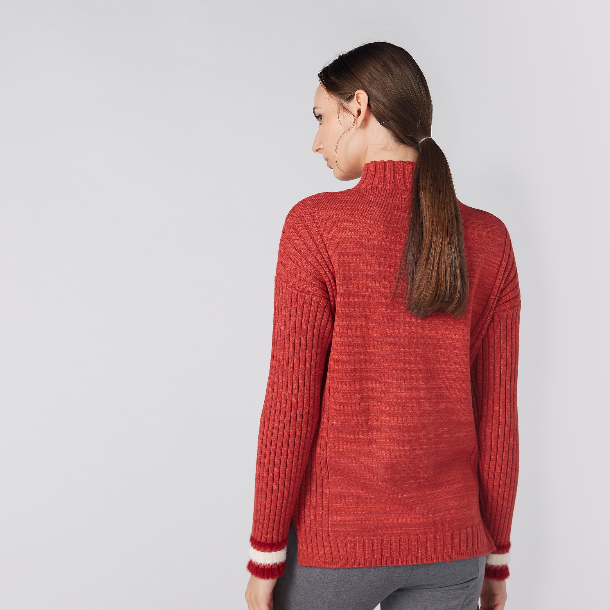 كنزة بارزة الملمس بياقة عالية وأكمام طويلة-women-clothing-cardigansandjumpers-jumpers-image-4