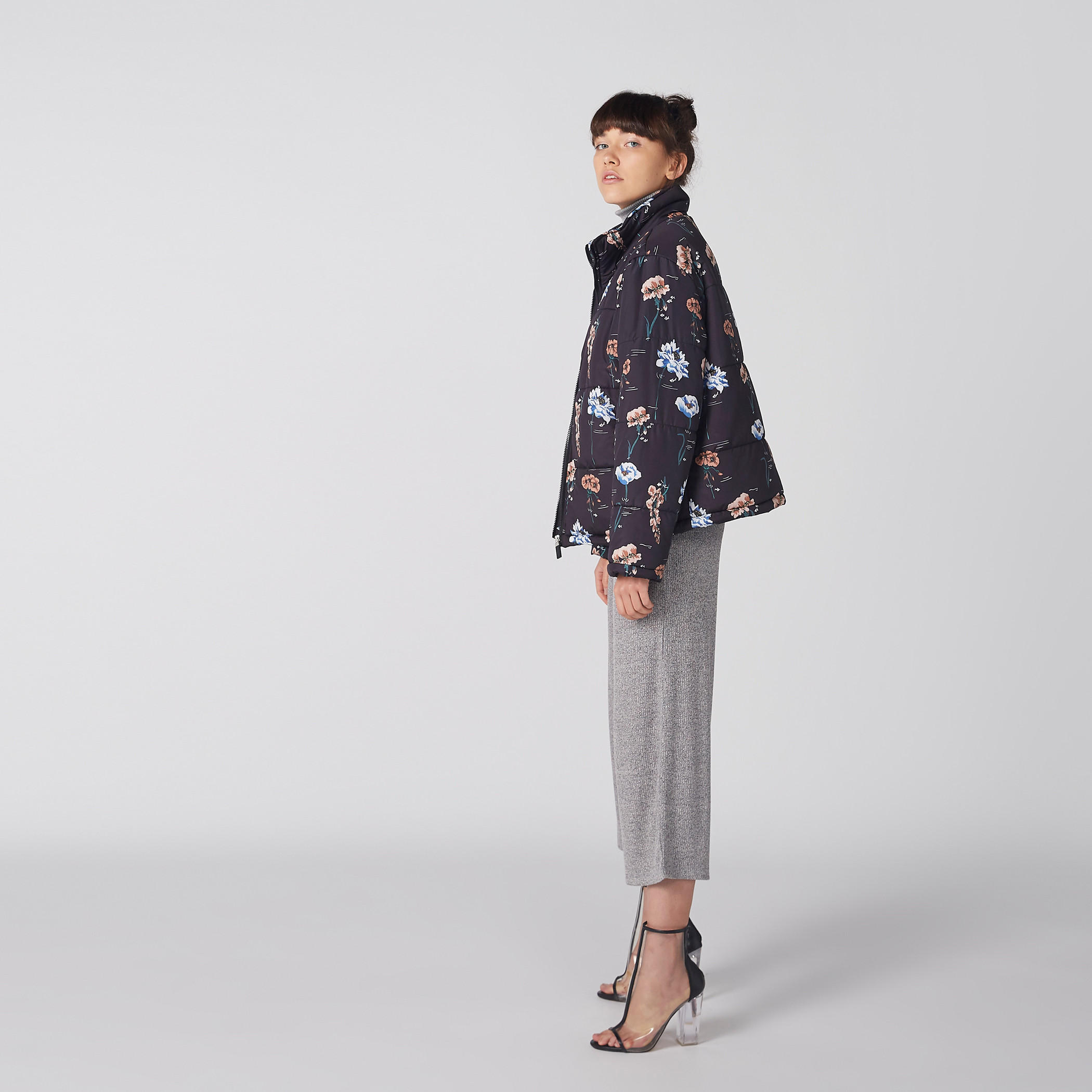 جاكيت بأكمام طويلة وسحّاب إغلاق وطبعات أزهار-women-winterwear-coatsandjackets-jackets-image-3