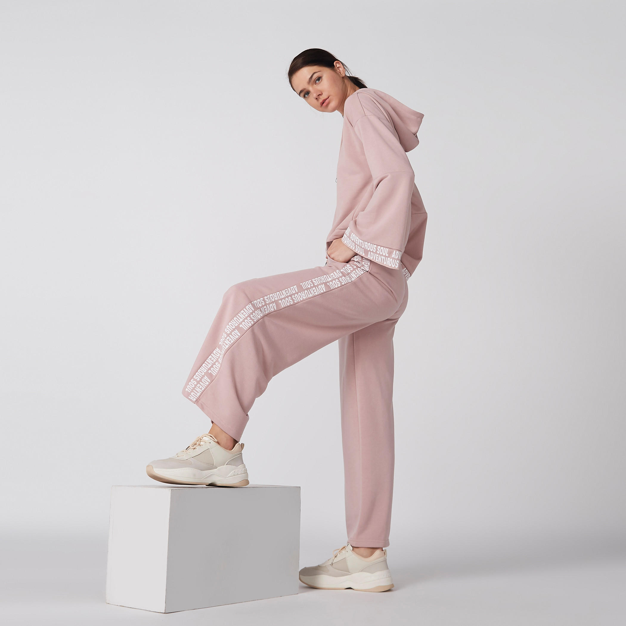 بنطال بالازو بجيوب-women-clothing-bottoms-trousers-image-1