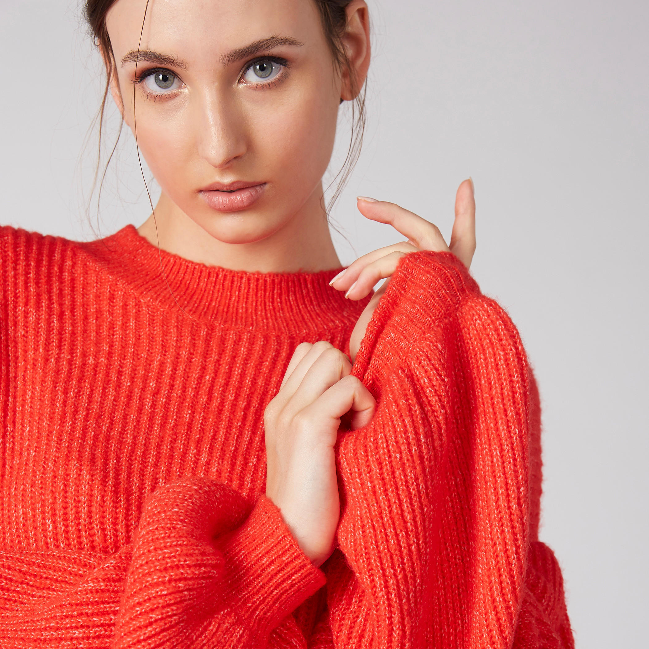 بلوزة طويلة بارزة الملمس بياقة عالية وأكمام طويلة-women-clothing-cardigansandjumpers-jumpers-image-2