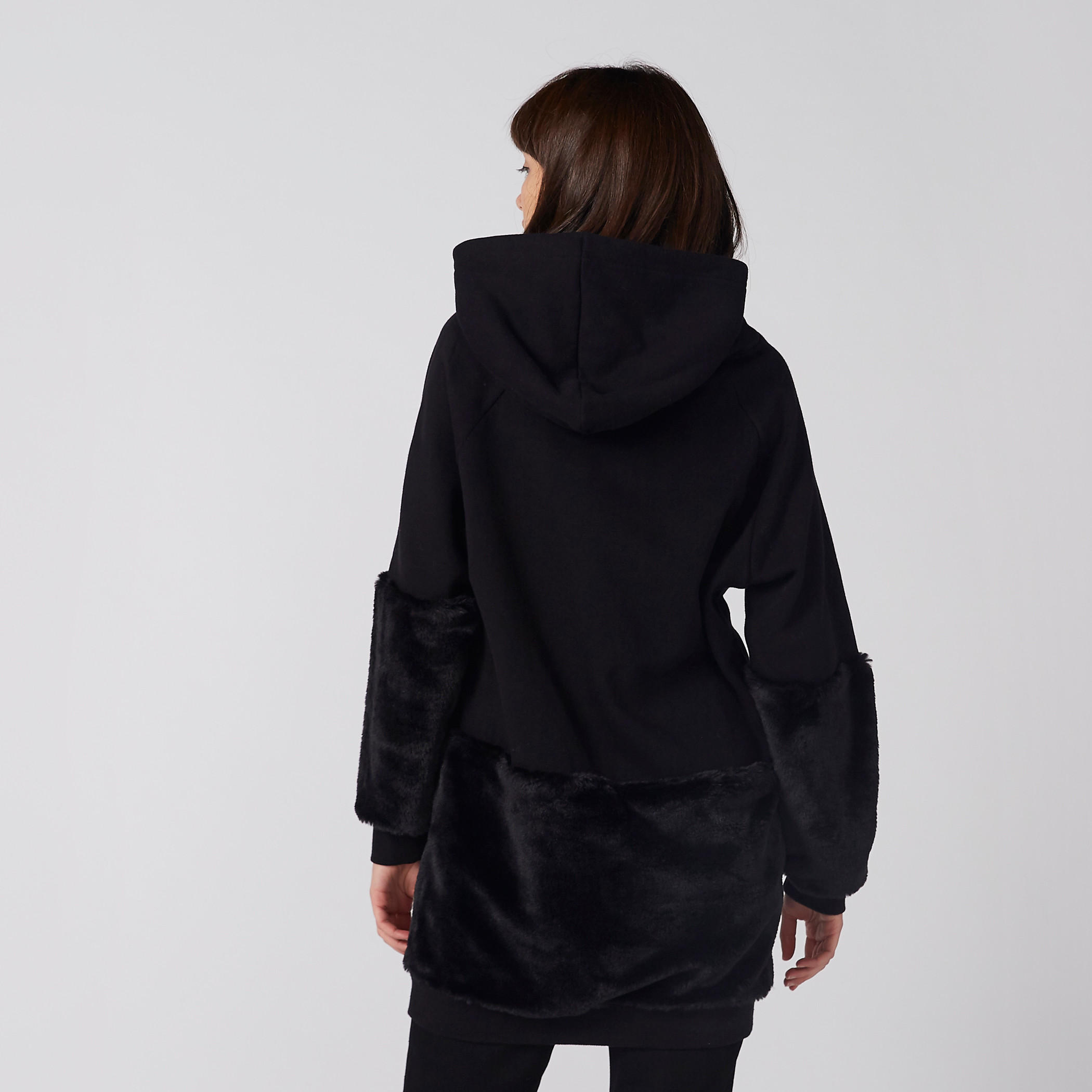 سويت شيرت منقوش بأكمام طويلة وقبعة متصلة-women-winterwear-hoodiesandsweatshirts-hoodies-image-2