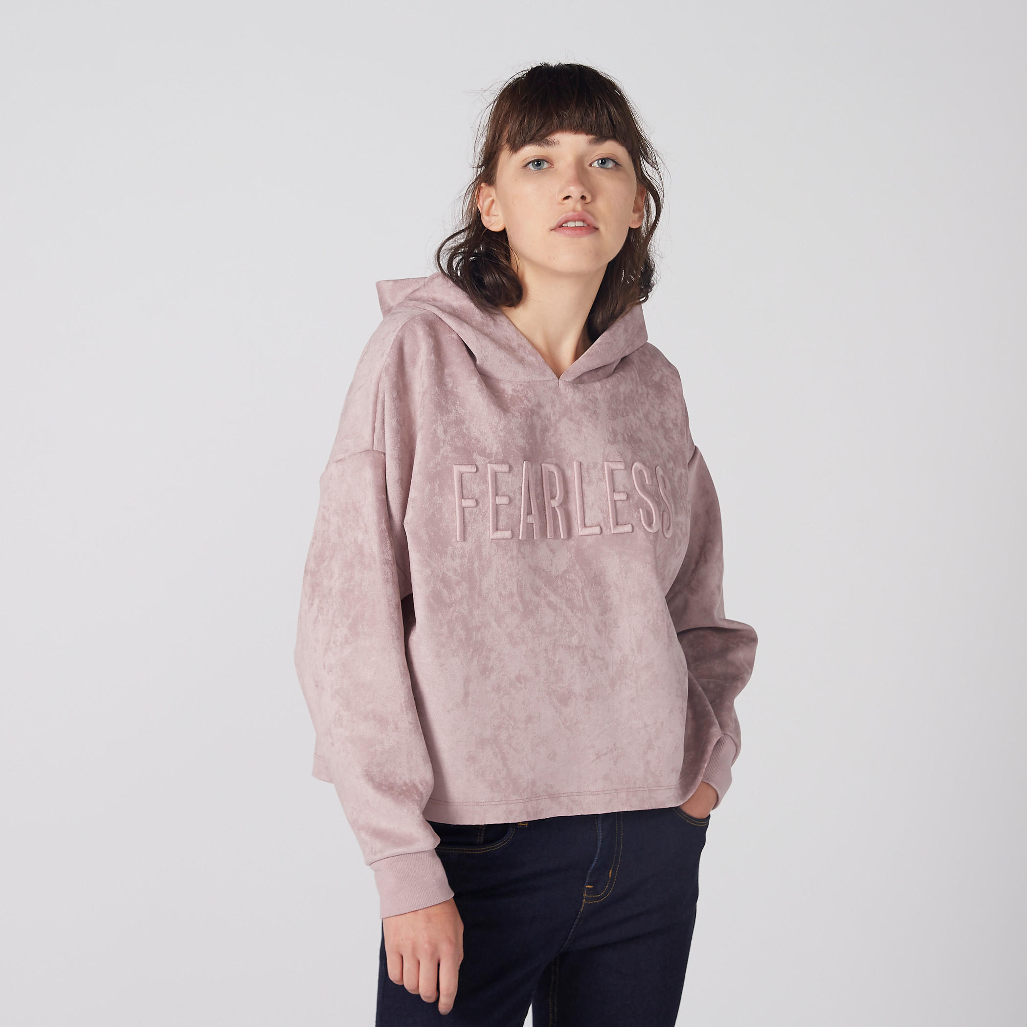 سويت شيرت مُطرّز بأكمام طويلة وقبعة-women-winterwear-hoodiesandsweatshirts-hoodies-image-1