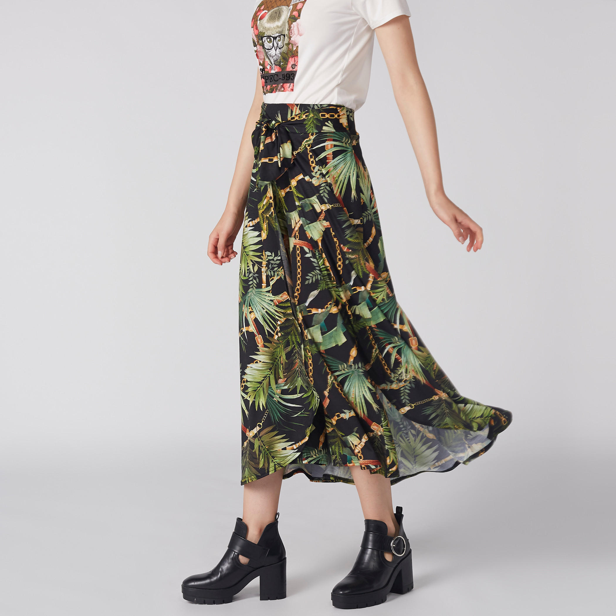 تنورة إيه لاين متوسطة الطول بأربطة وطبعات أزهار-women-clothing-bottoms-skirts-image-1