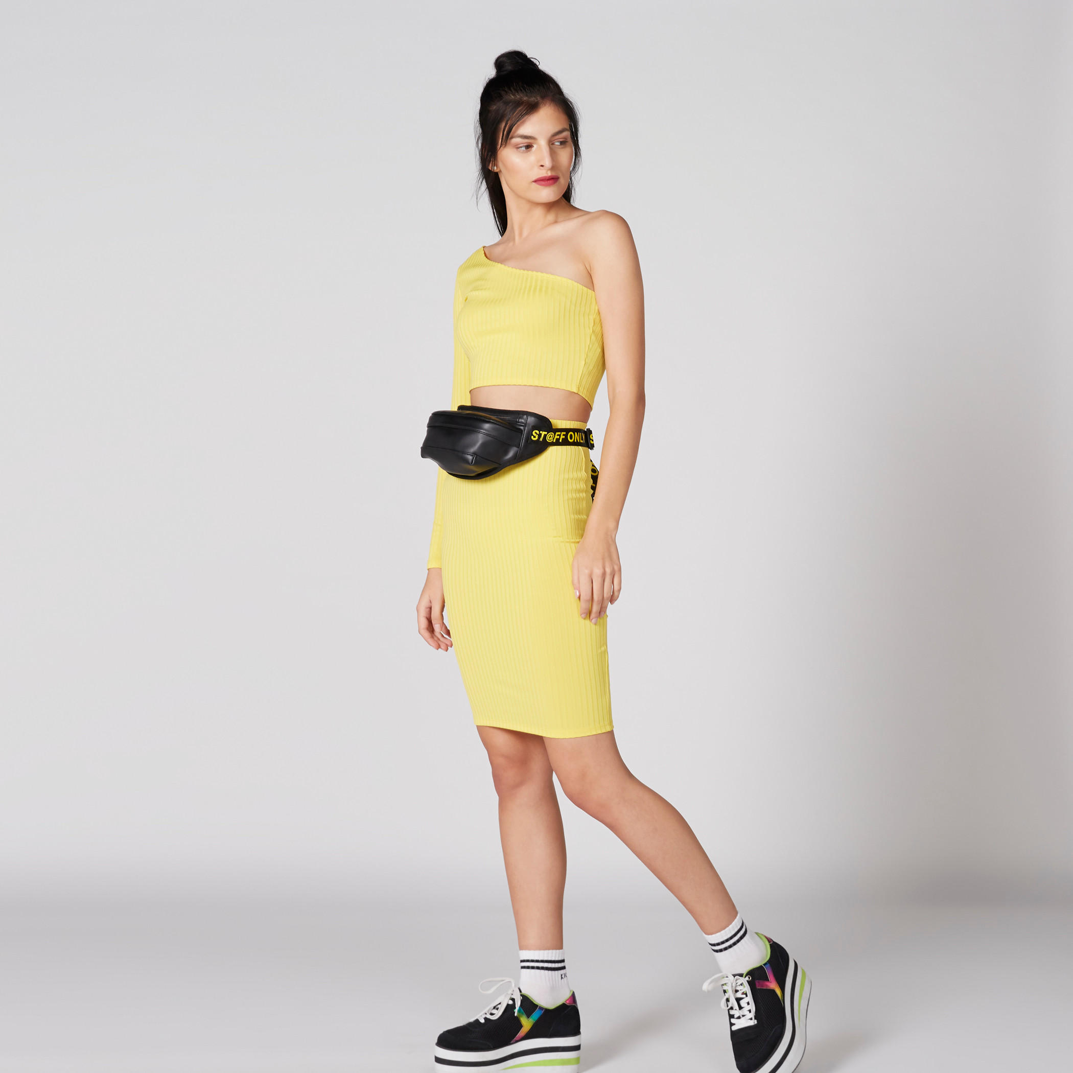 تنورة ضيّقة بارزة الملمس بخصر مطّاطي-women-clothing-bottoms-skirts-image-1