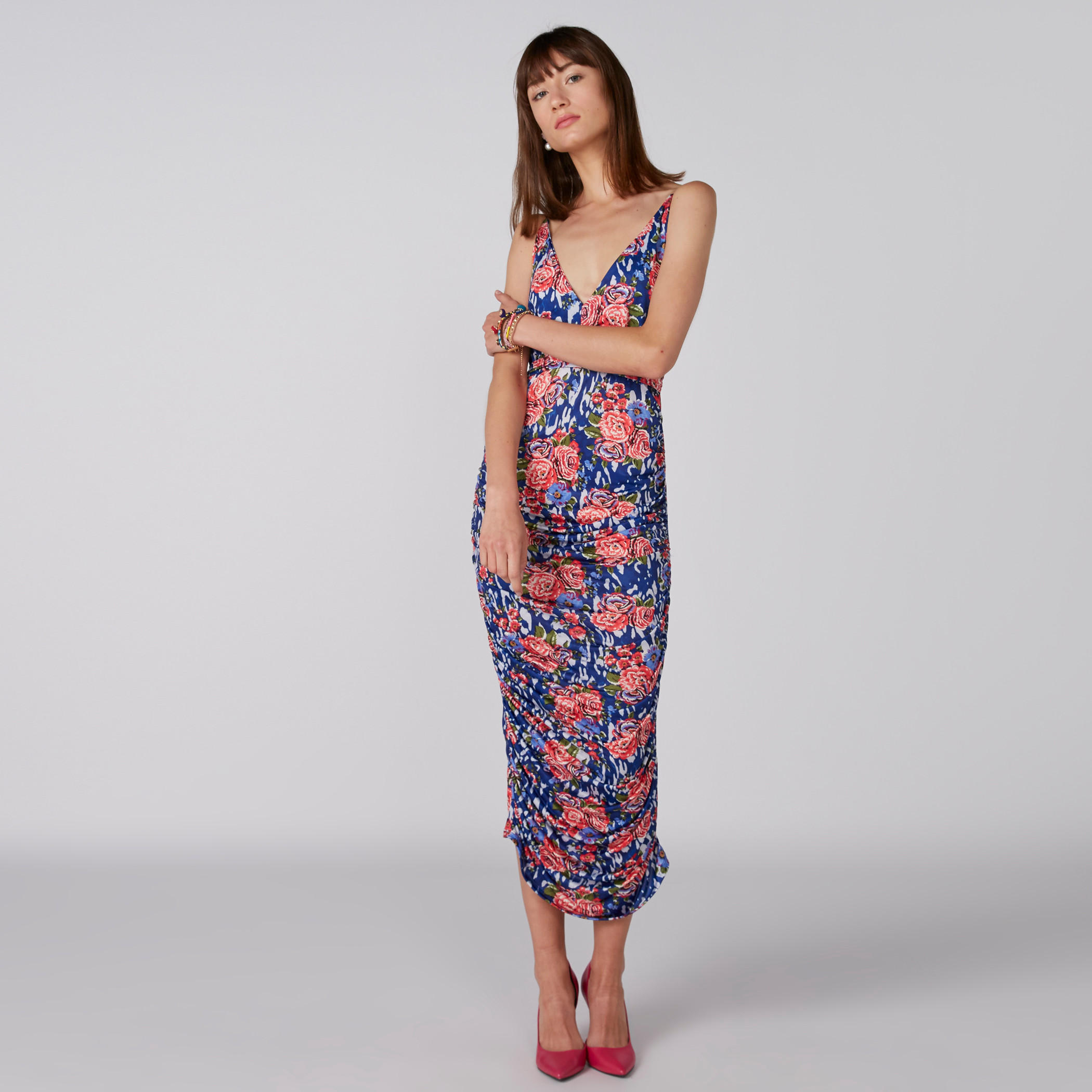 فستان بقصّة ضيّقة وحمّالات رفيعة وطبعات-women-clothing-dresses-image-1