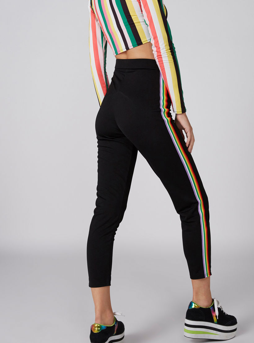 بنطال قصير بخصر مطّاطي-women-clothing-bottoms-trousers-image-2