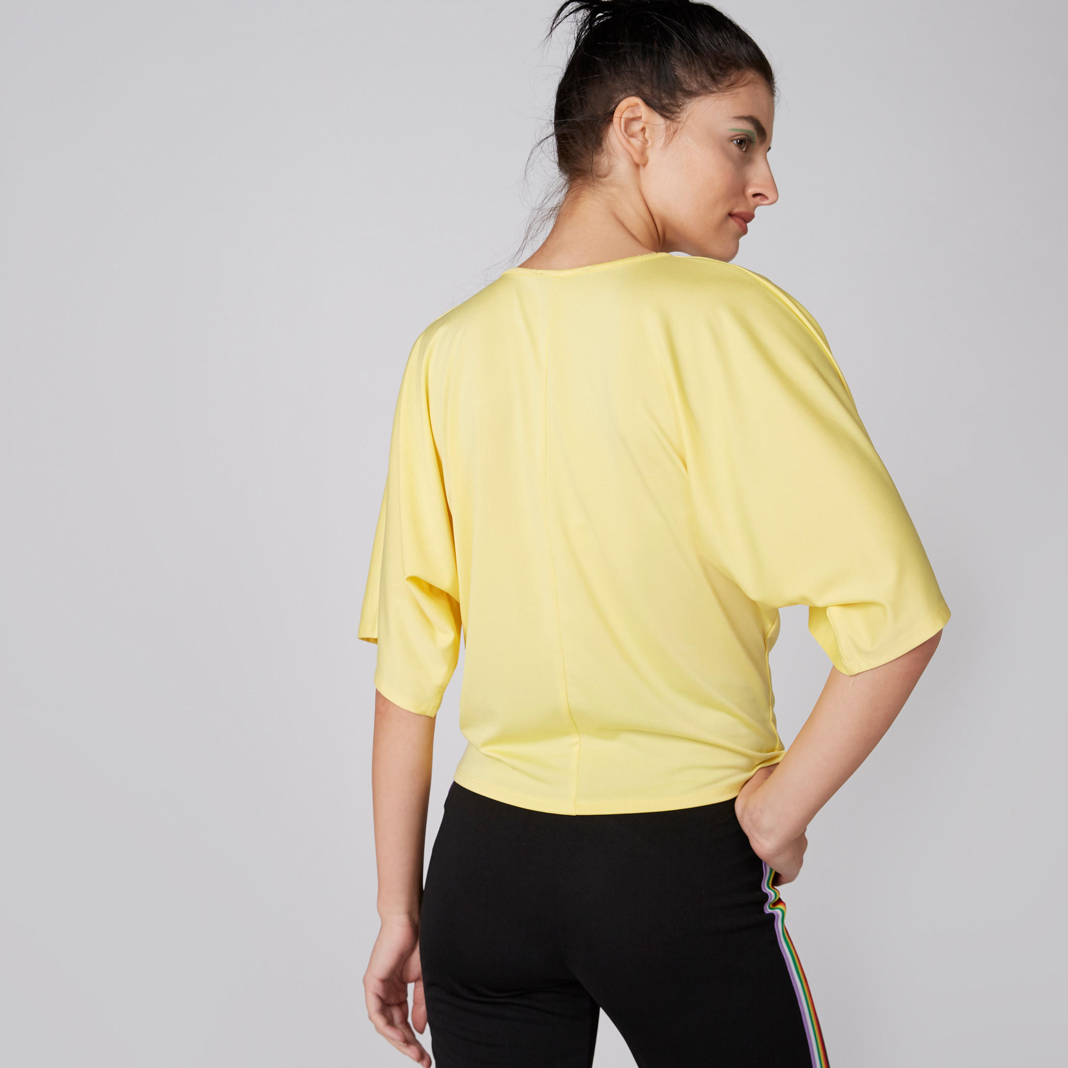 بلوزة بياقة مستديرة وأكمام متصلة ورباط-women-clothing-shirtsandblouses-blouses-image-2