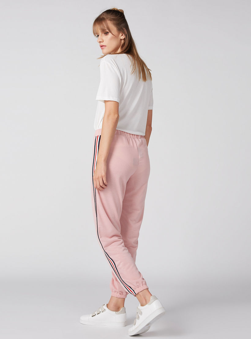 بنطال رياضي طويل بخصر مطّاطي-women-clothing-bottoms-joggers-image-4