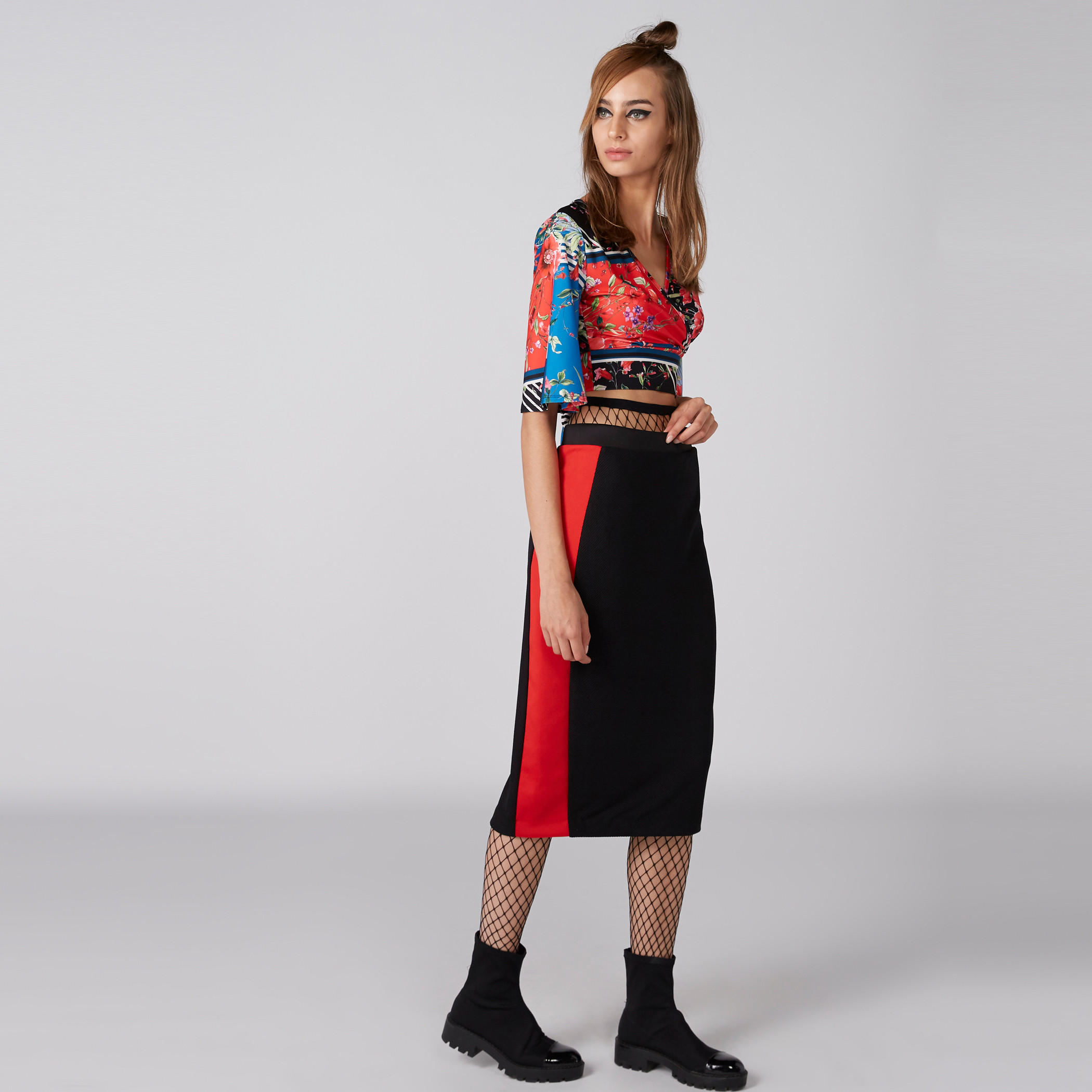 بلوزة قصيرة بأكمام واسعة وأربطة وطبعات أزهار-women-clothing-shirtsandblouses-blouses-image-1